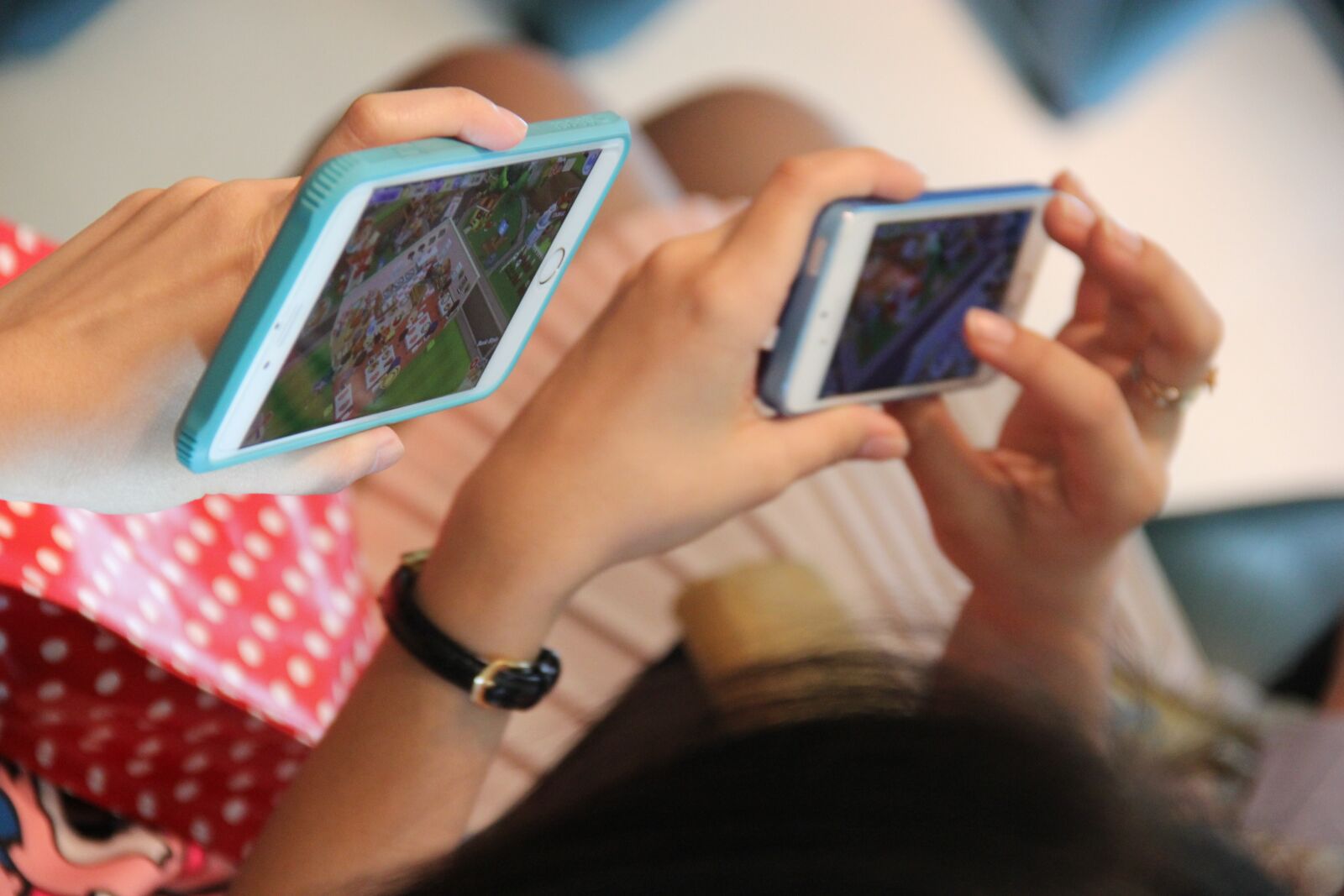 Canon EOS 60D sample photo. Phone, games, technology photography