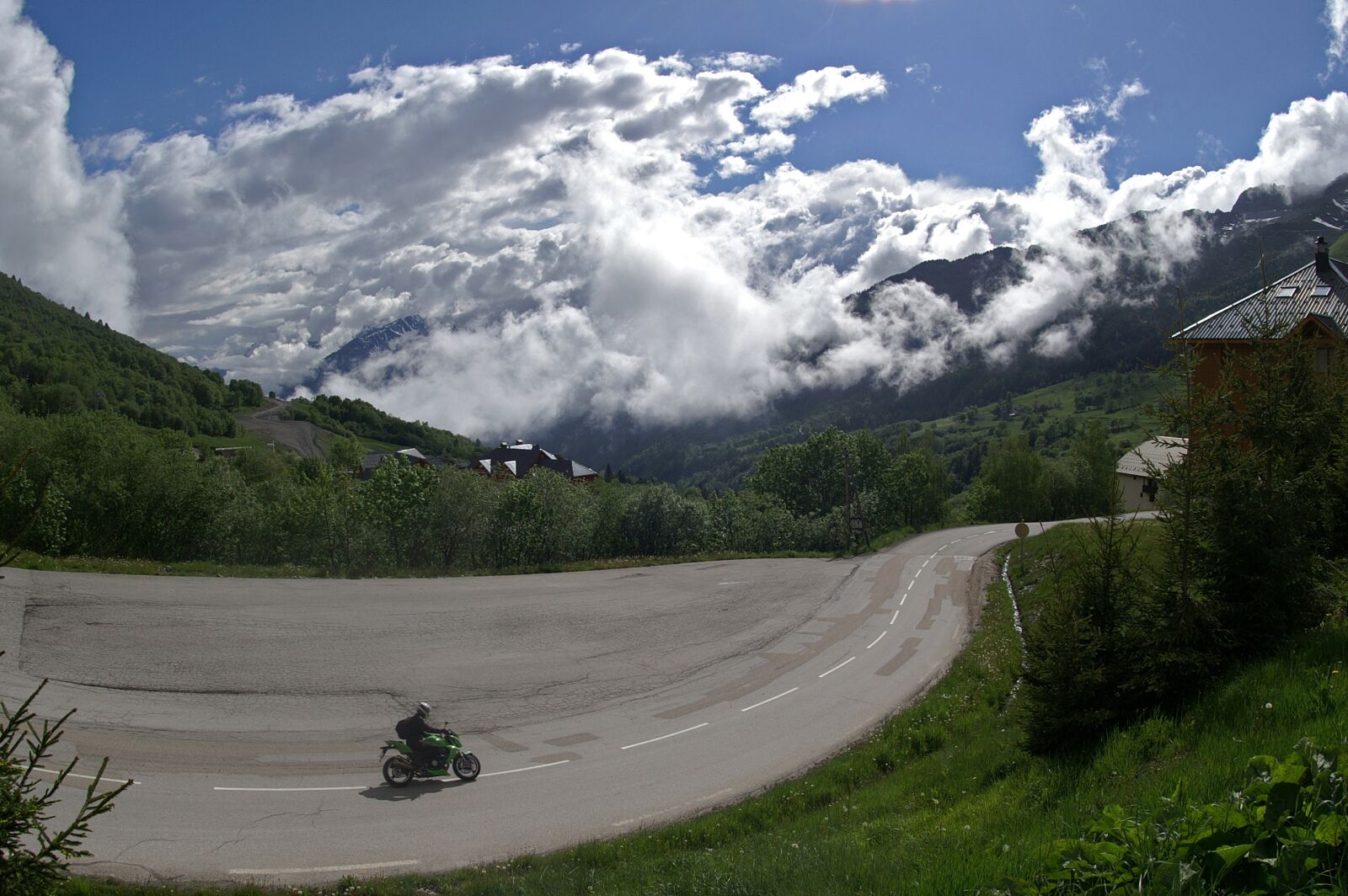 KONICA MINOLTA DYNAX 7D sample photo. Motorbike, cruising, riding photography