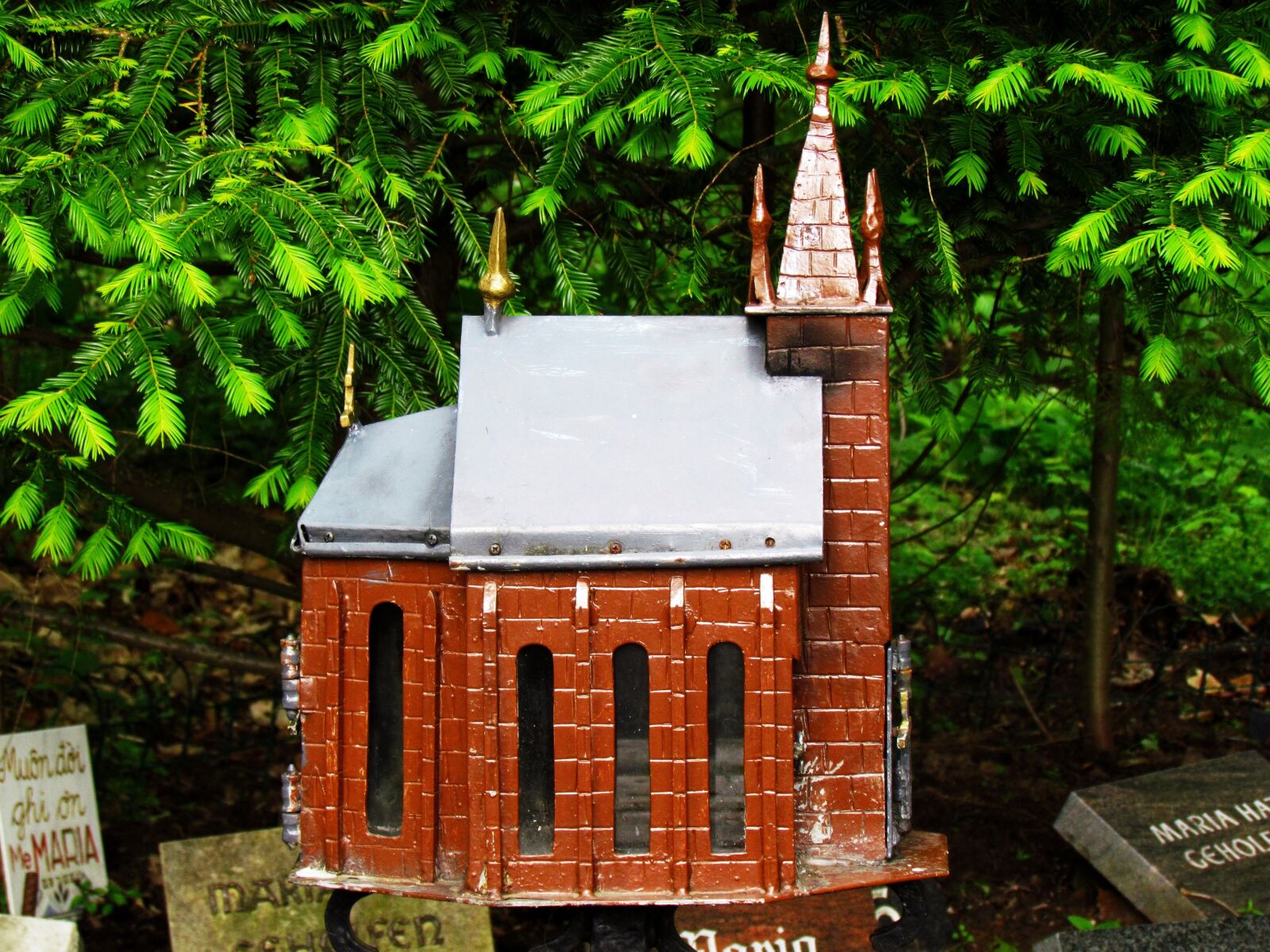 Canon PowerShot SX30 IS sample photo. Chapel, church, miniature photography