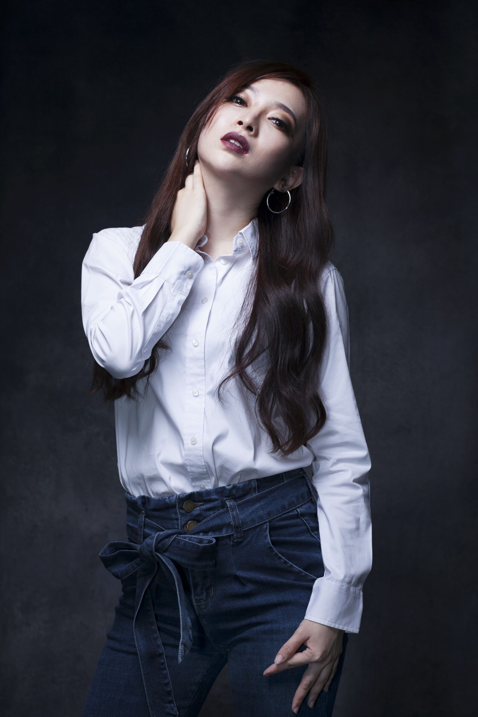 Canon EF 85mm F1.8 USM sample photo. Studio, portrait, ladies photography