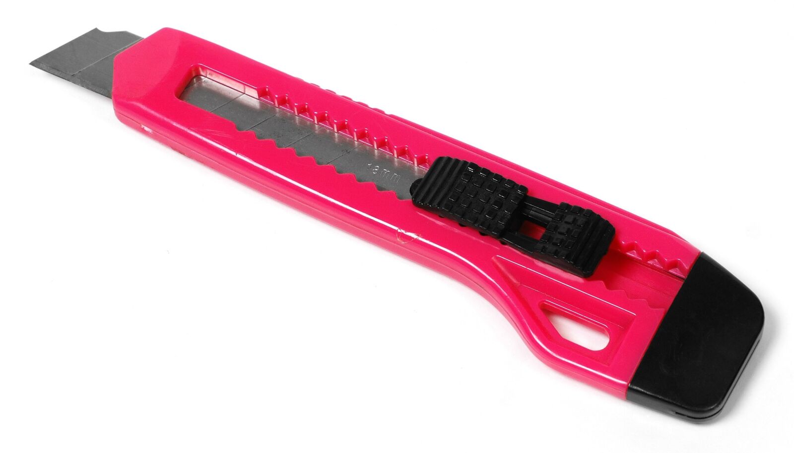 Sony Alpha DSLR-A700 sample photo. Box cutter, knife, sharp photography