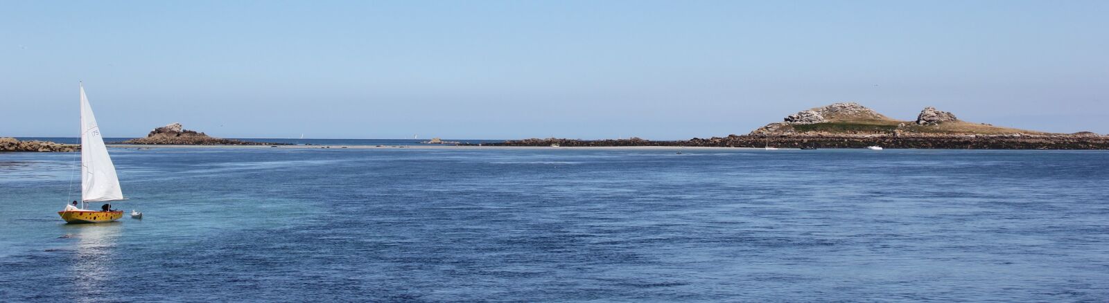 Canon EOS 550D (EOS Rebel T2i / EOS Kiss X4) sample photo. Sea, boat, panoramic photography