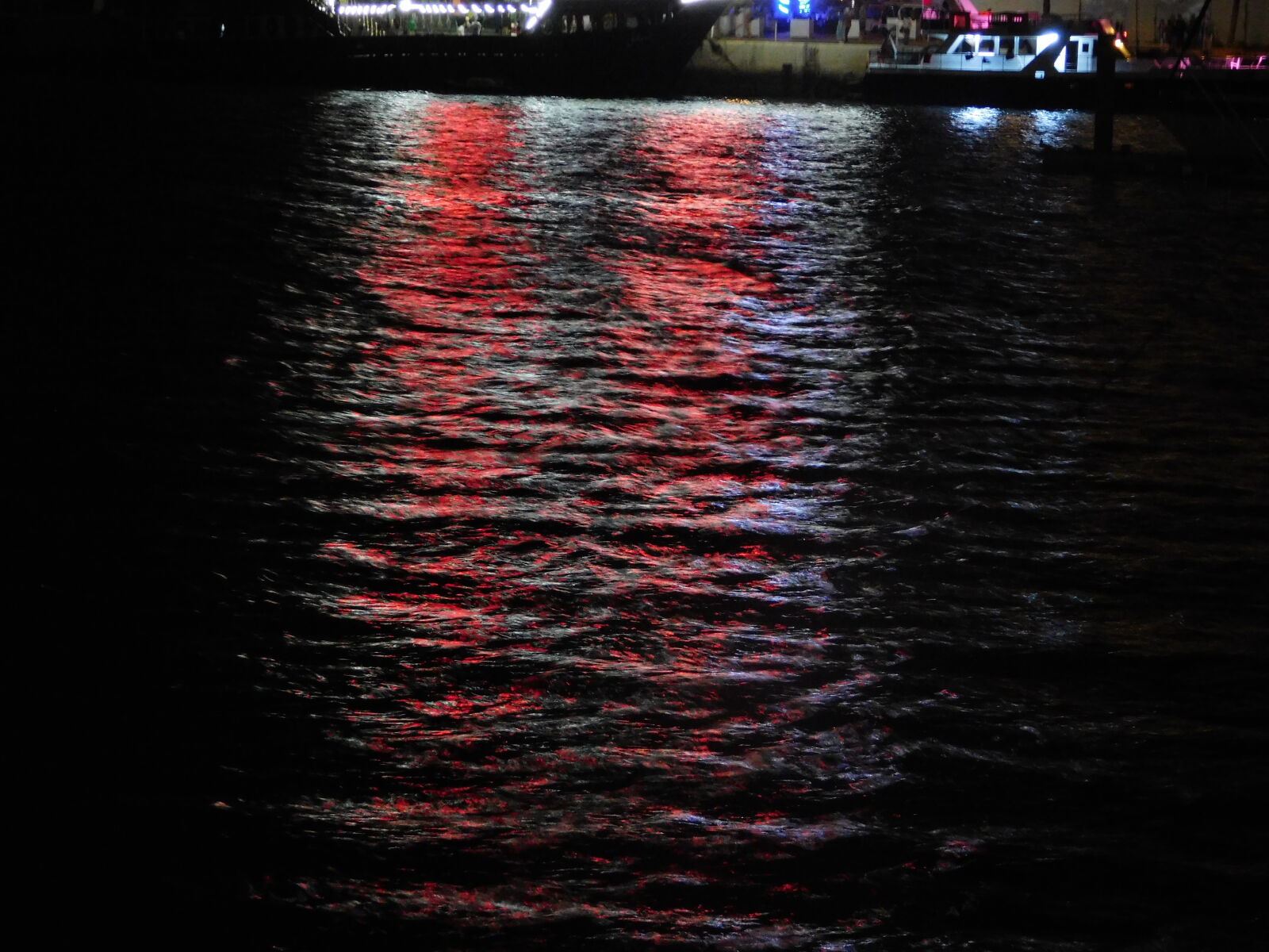Nikon Coolpix L840 sample photo. Reflection photography