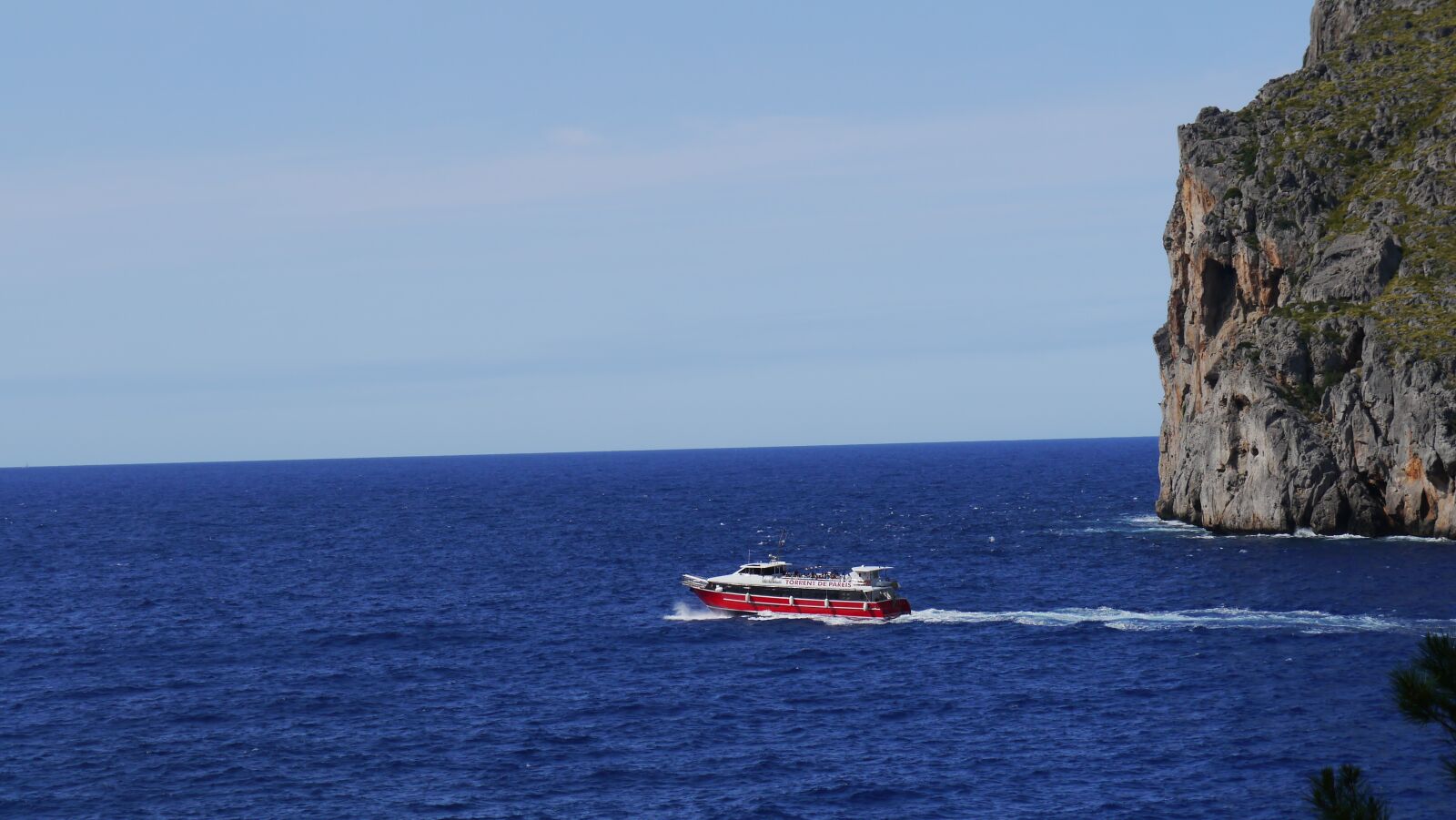 Panasonic Lumix DMC-G3 sample photo. Mallorca, boat, water photography