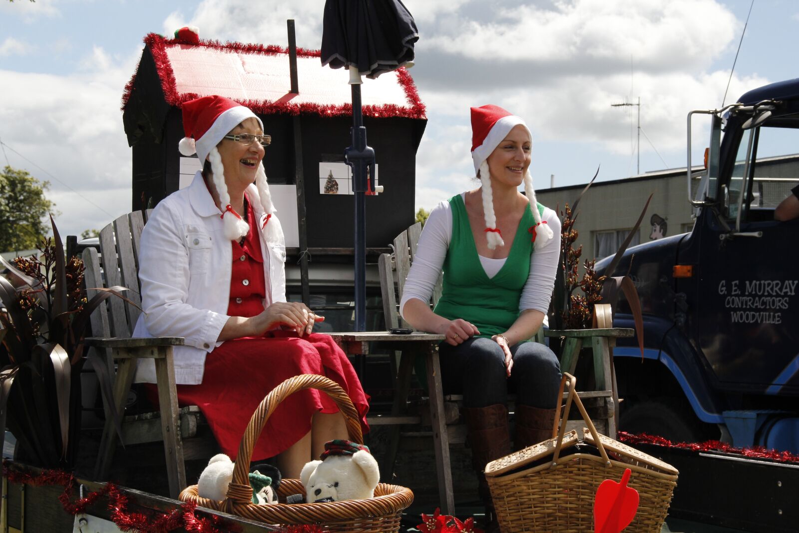 Canon EOS 550D (EOS Rebel T2i / EOS Kiss X4) sample photo. Xmas parade, woodville, christmas photography