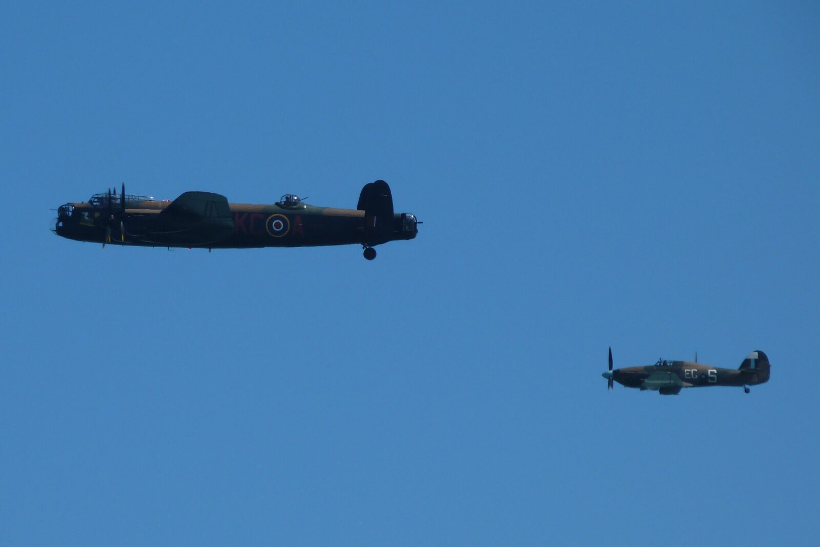 Panasonic Lumix DMC-FZ40 (Lumix DMC-FZ45) sample photo. Aircraft, lancaster, ww2 photography