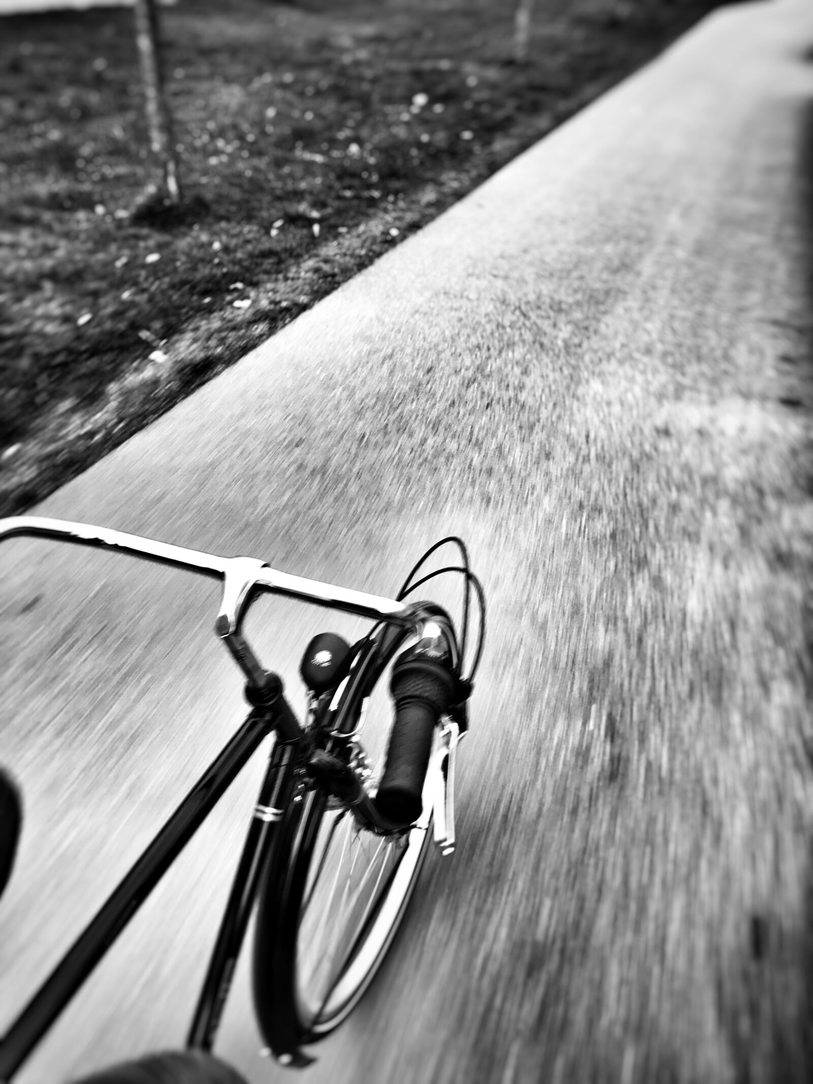 Apple iPhone 6s sample photo. Bike on the road photography