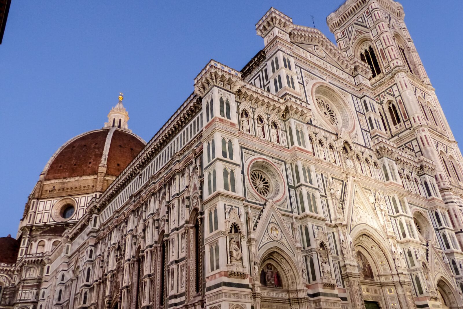 Panasonic Lumix DMC-FZ200 sample photo. Florence, dome, campanile photography