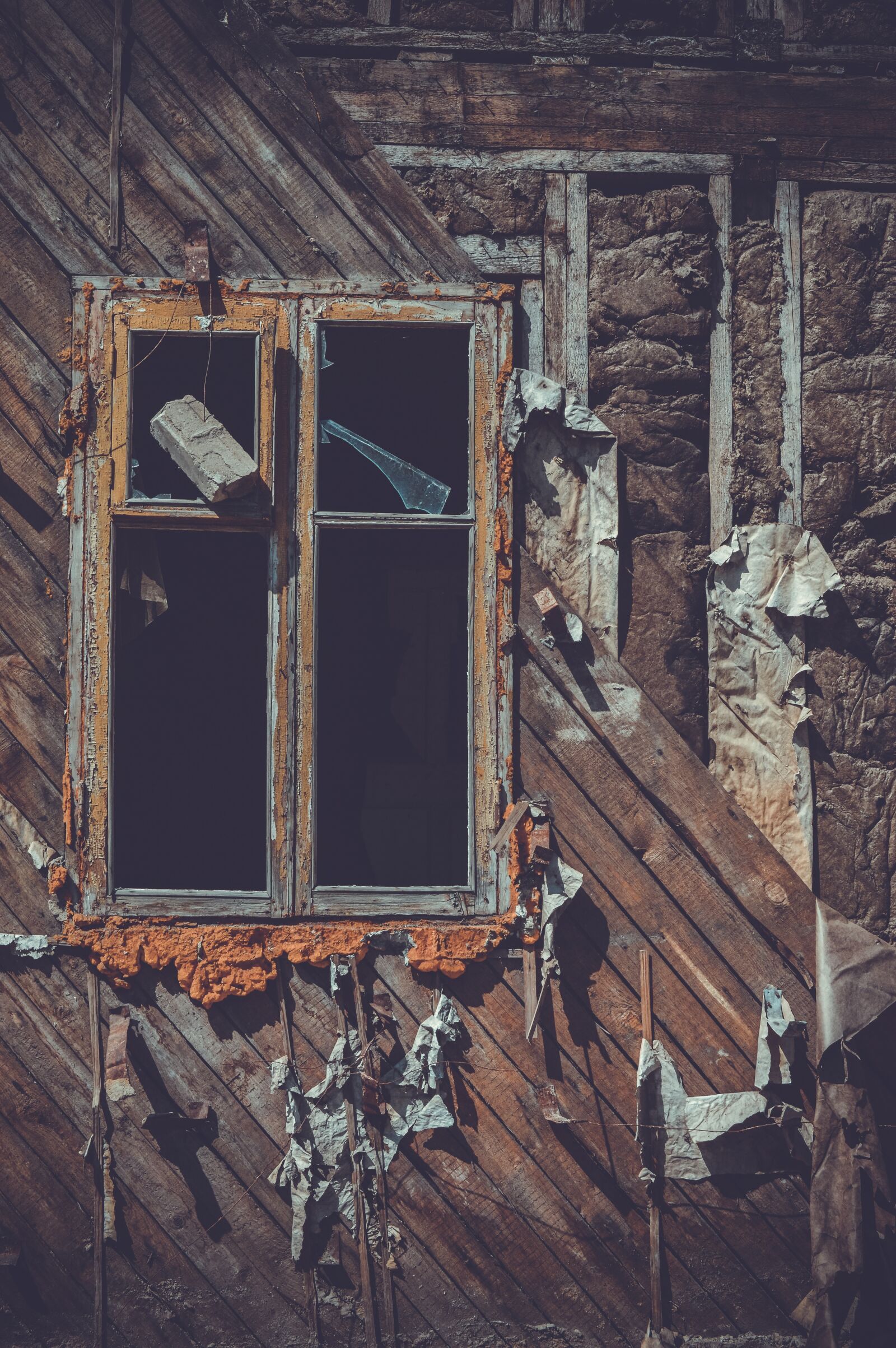 Nikon D3200 sample photo. Window, the ruins of photography