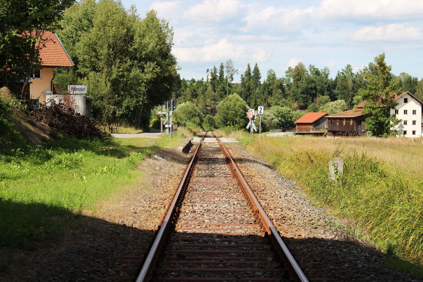 Canon EOS 700D (EOS Rebel T5i / EOS Kiss X7i) sample photo. Train, track, rail photography