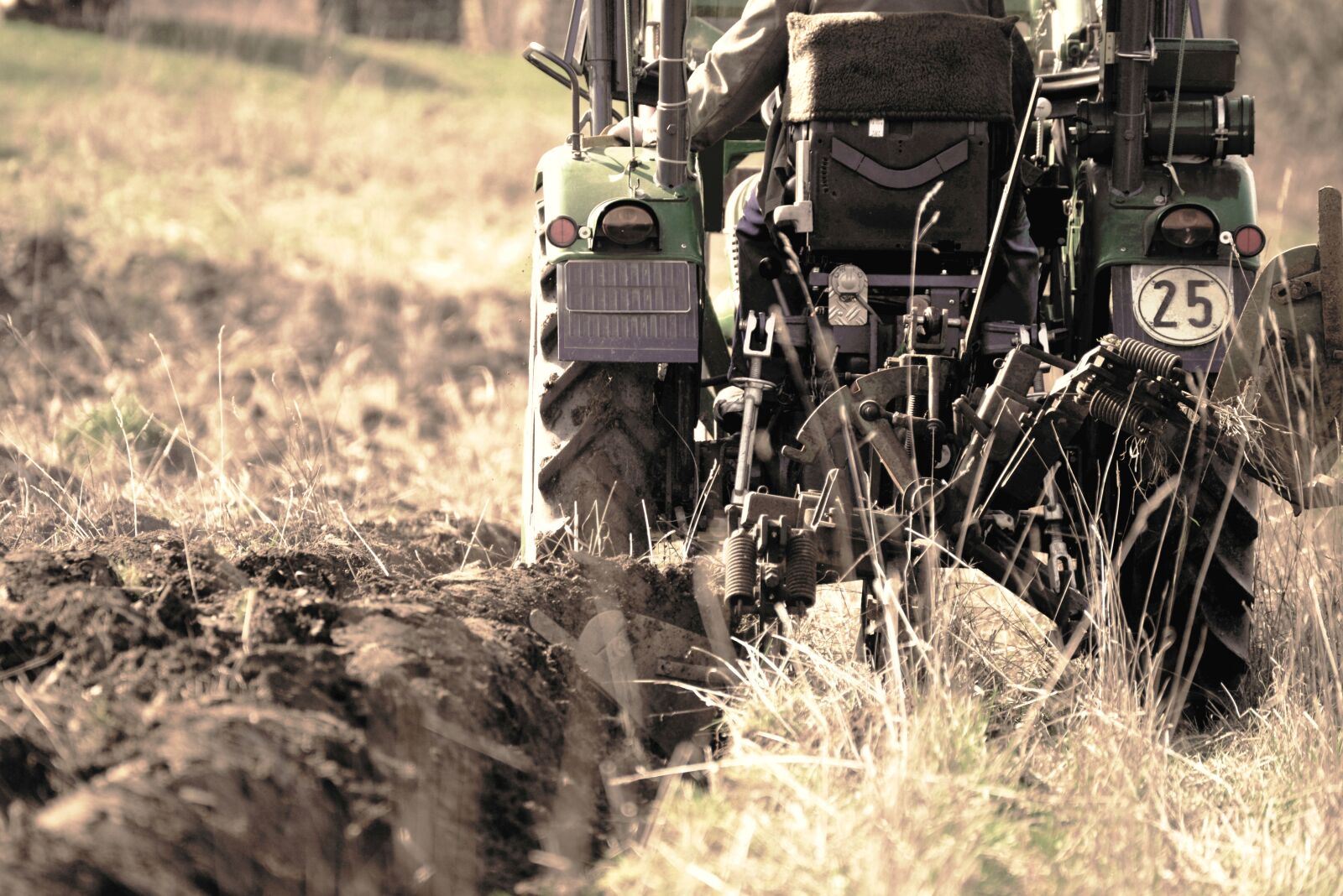 Nikon D610 sample photo. Arable, ackerfurchen, agriculture photography