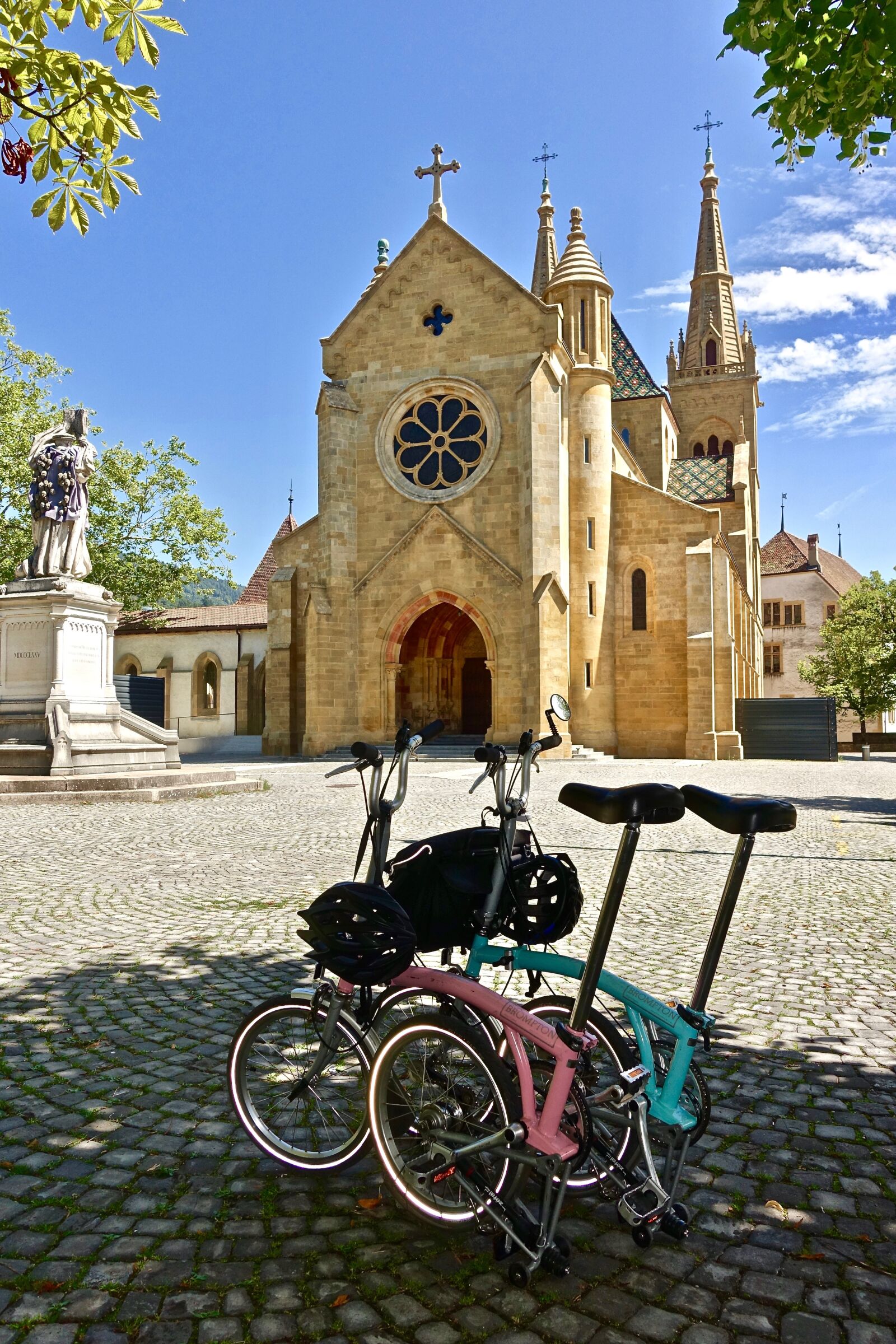 Sony Cyber-shot DSC-RX100 III sample photo. Bikes, church, travel photography