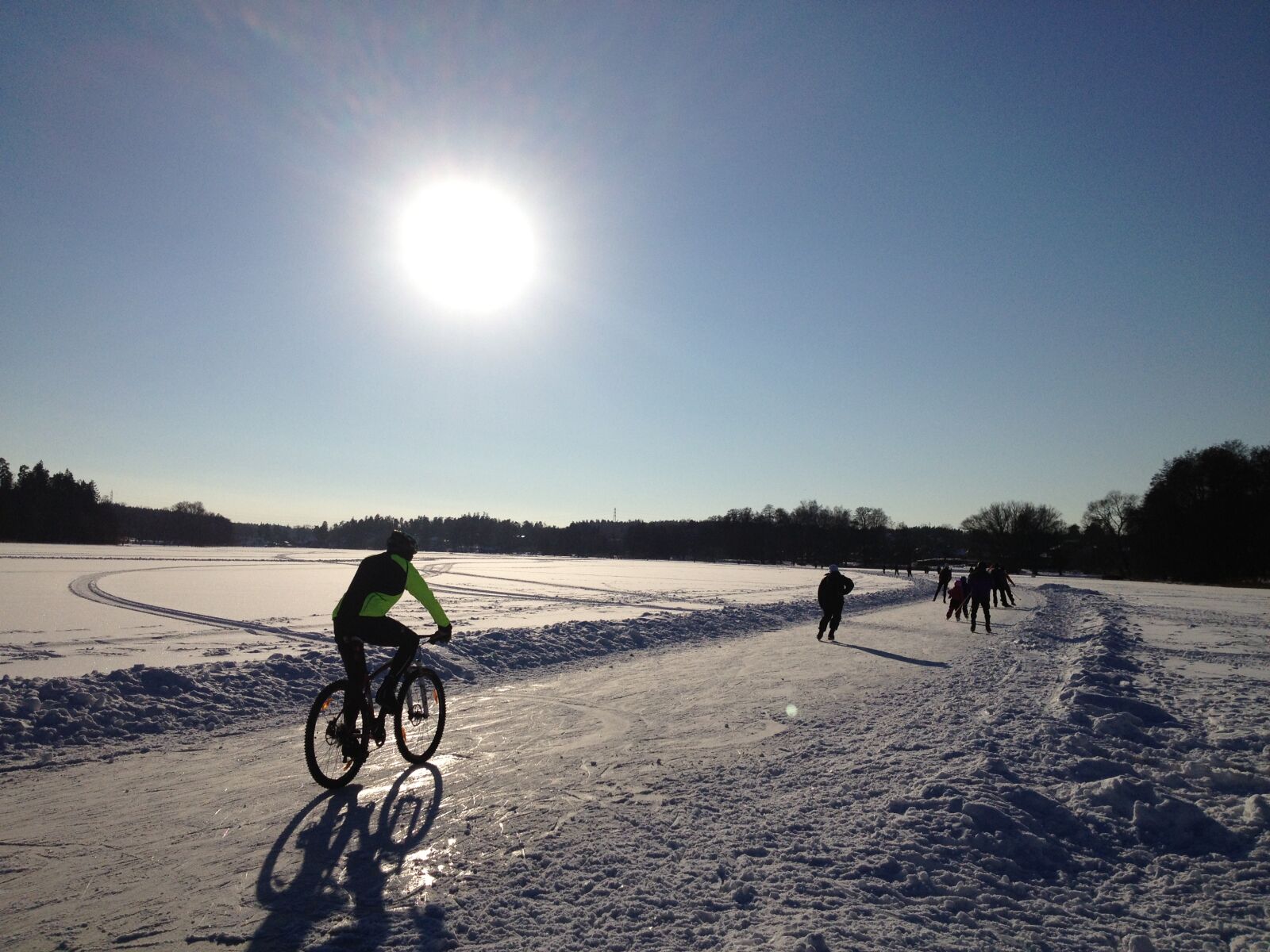 Apple iPhone 4S sample photo. Bicycle, ice, skating photography