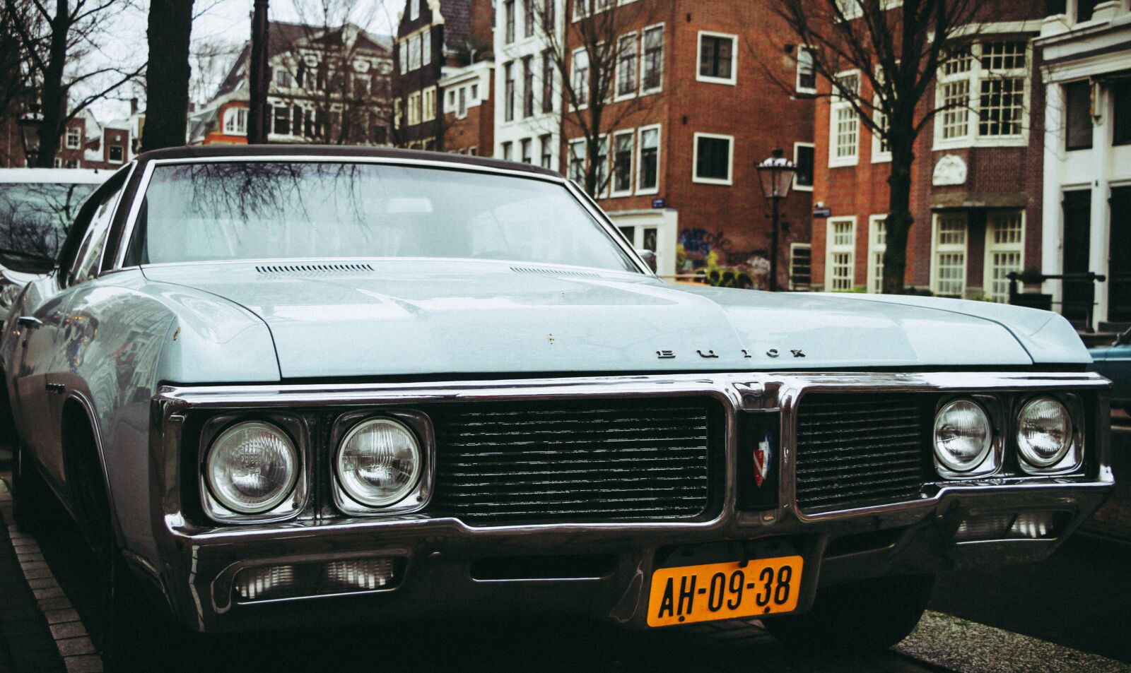 Canon EOS 7D + Canon EF-S 18-135mm F3.5-5.6 IS STM sample photo. Amsterdam, car, buick photography