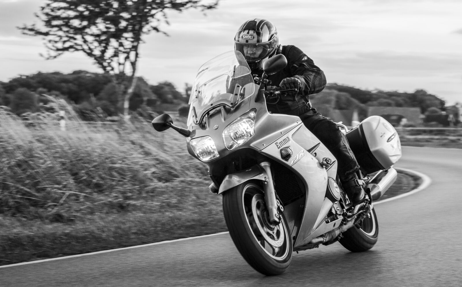Olympus OM-D E-M1 Mark II + Olympus M.Zuiko Digital ED 40-150mm F2.8 Pro sample photo. Motorcycle, motor bike, fjr 1300 photography
