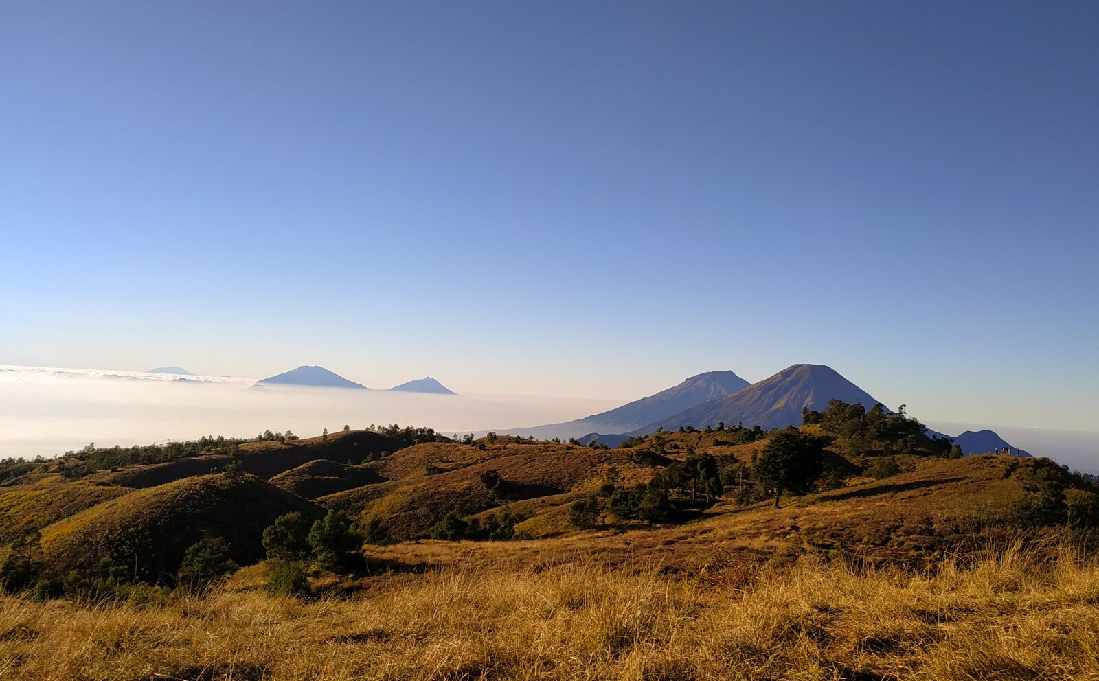 Xiaomi Redmi Note 6 Pro sample photo. Mountains, morning, sunrise photography