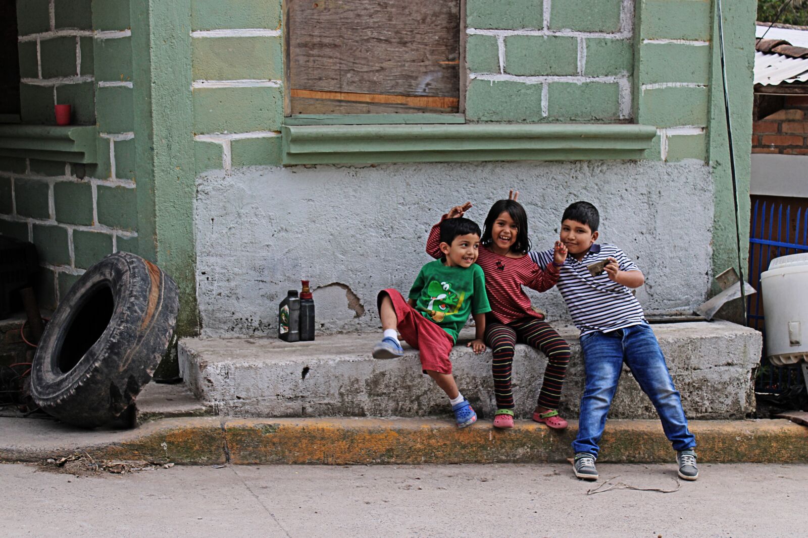 Canon EOS 2000D (EOS Rebel T7 / EOS Kiss X90 / EOS 1500D) sample photo. Honduras, children, faith photography