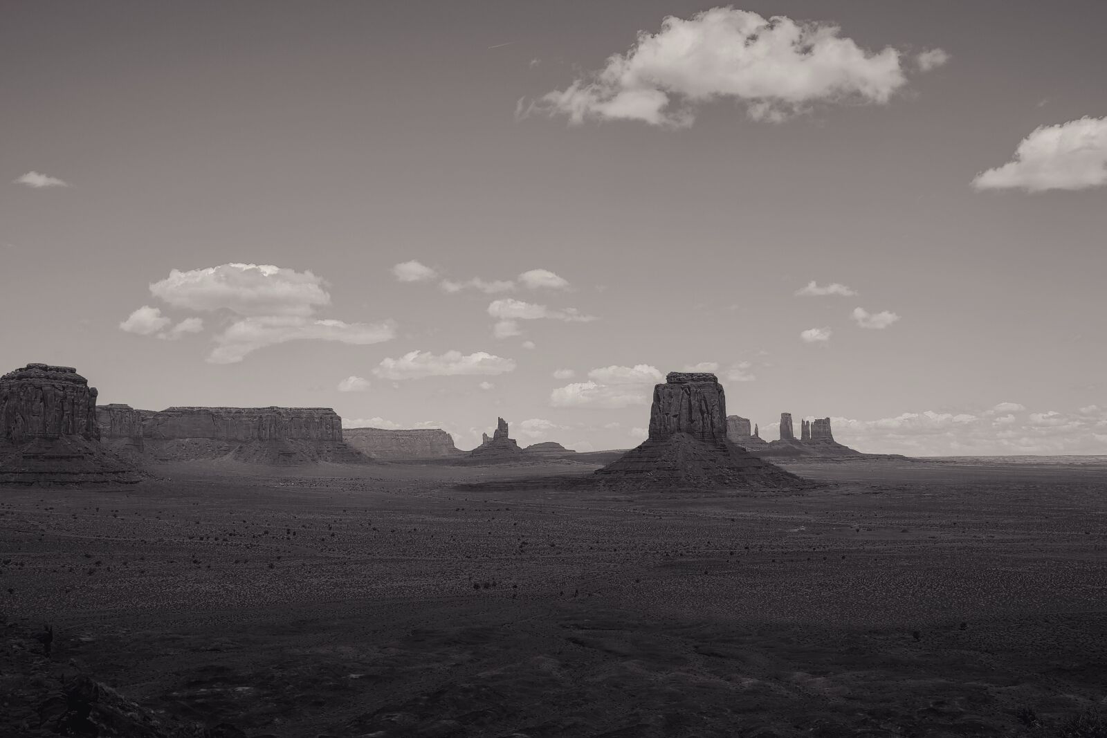 Canon EOS 100D (EOS Rebel SL1 / EOS Kiss X7) + EF75-300mm f/4-5.6 sample photo. Desert, cliffs, barren photography