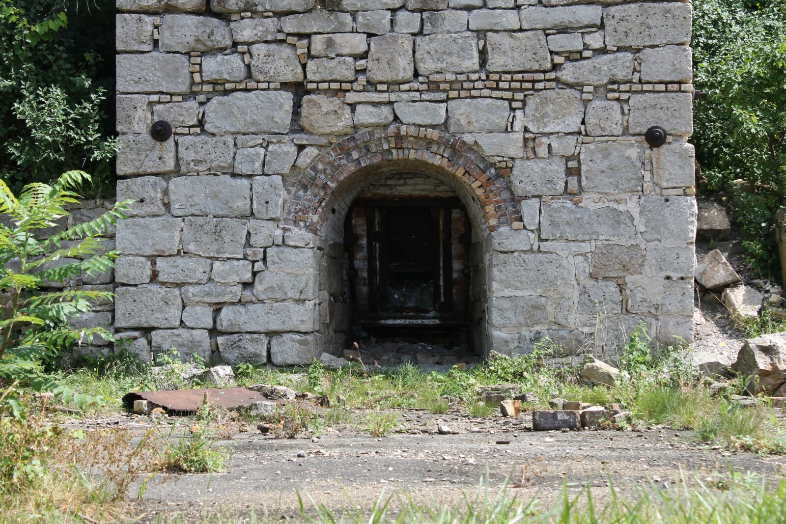 Canon EOS 1100D (EOS Rebel T3 / EOS Kiss X50) sample photo. Ruins, lime kiln, stonework photography