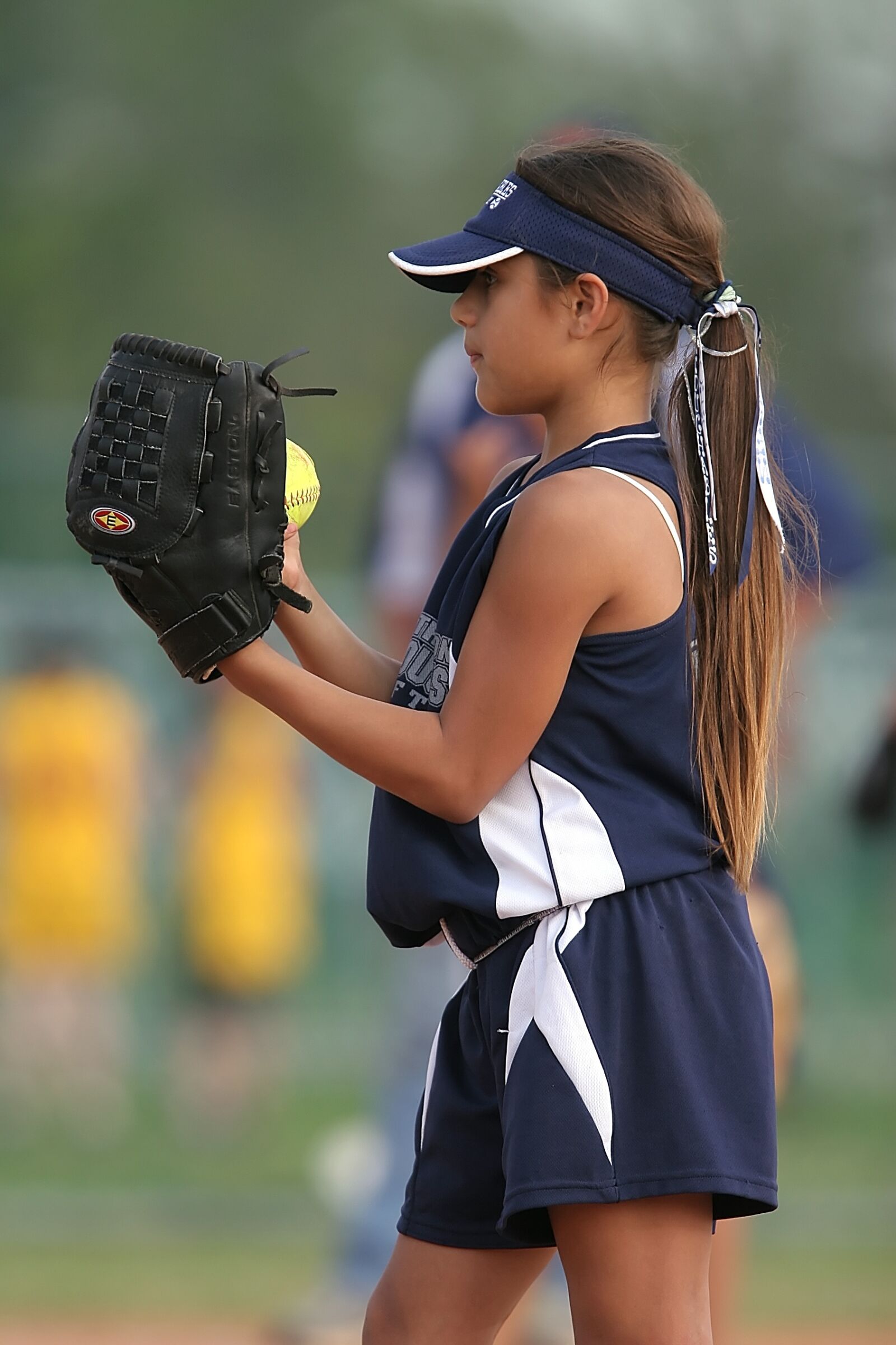 Canon EOS 20D sample photo. Softball, player, pitcher photography