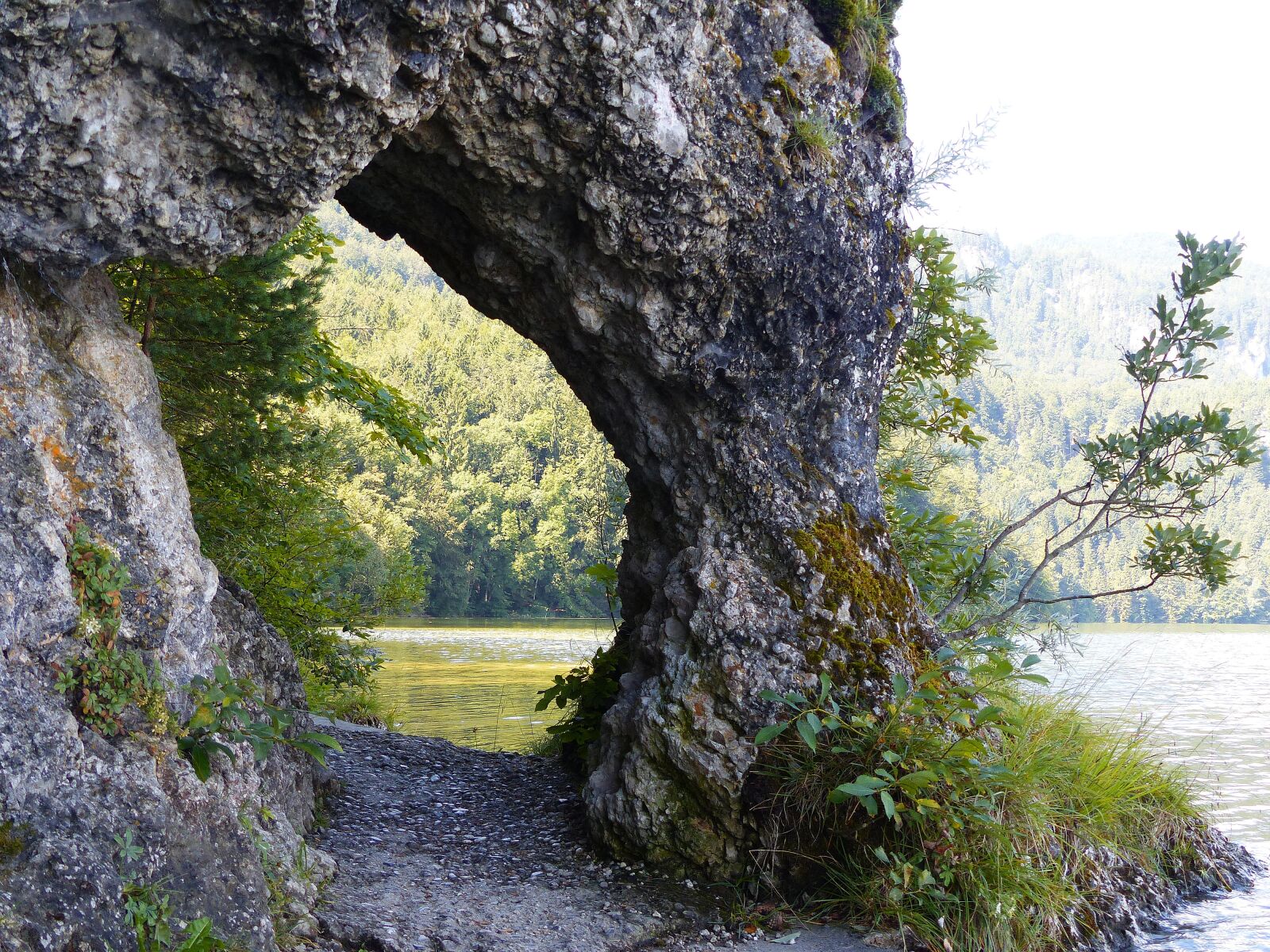 Panasonic Lumix DMC-FZ200 sample photo. Lake weissensee, lake, waters photography
