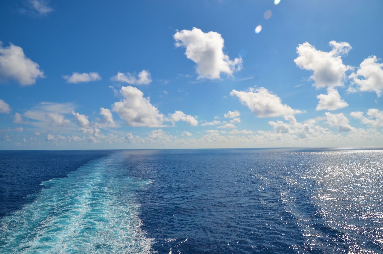 Nikon D7000 sample photo. Road, travel, indian ocean photography