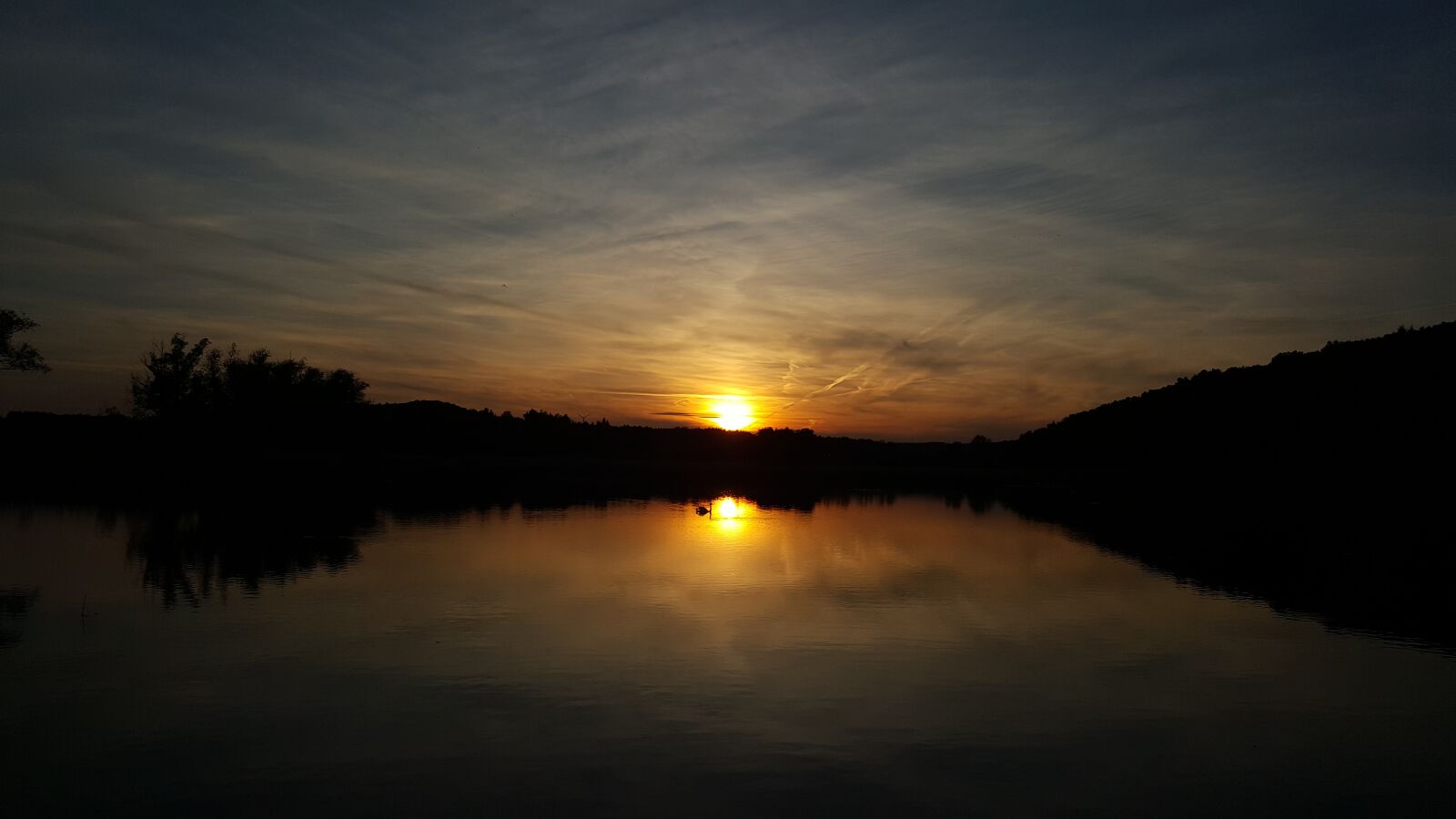 Samsung GALAXY S6 edge sample photo. Sunset, lake, mystical photography