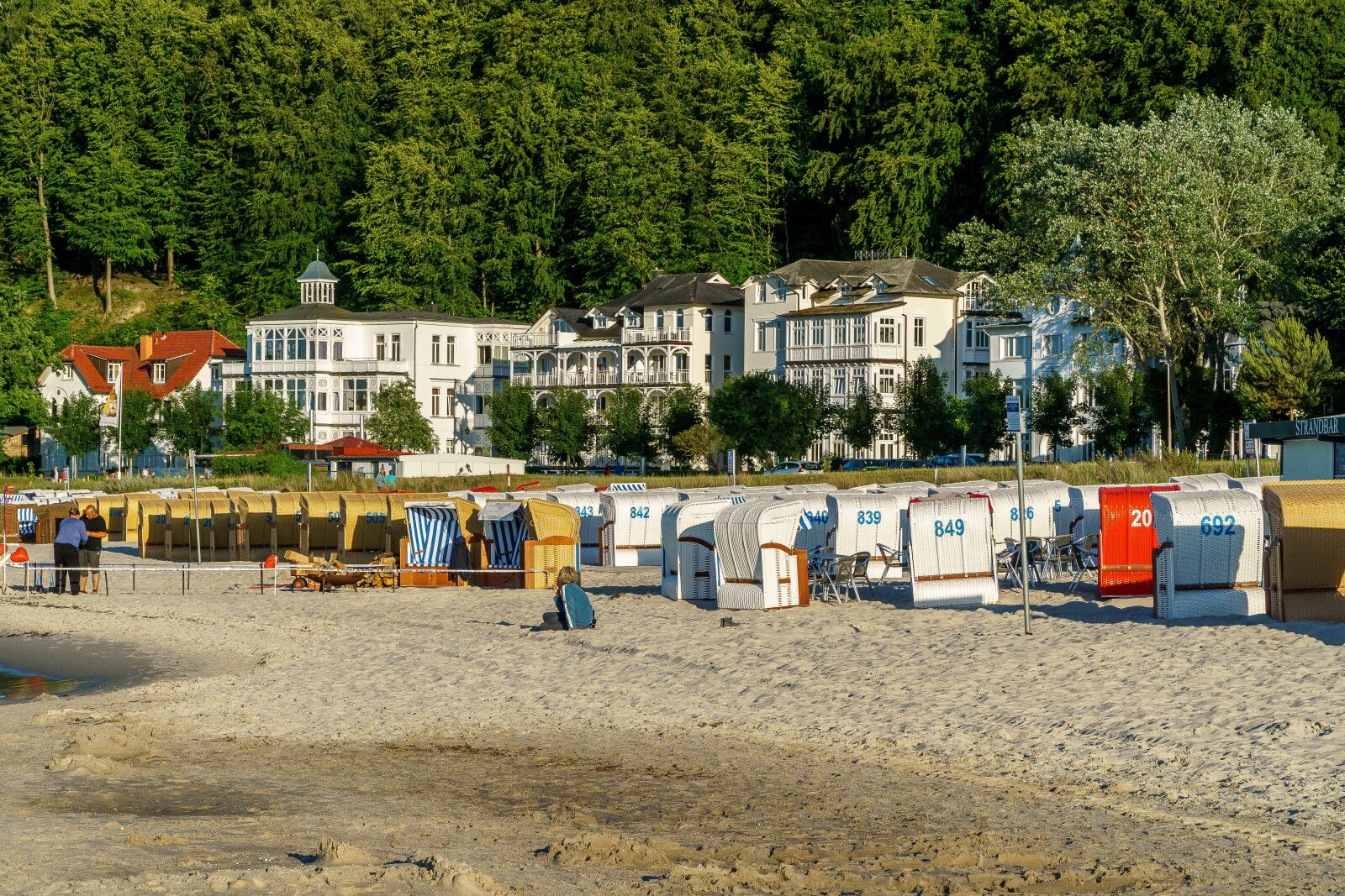 Sony a6000 + Sony E PZ 18-105mm F4 G OSS sample photo. Beach, binz, baltic sea photography