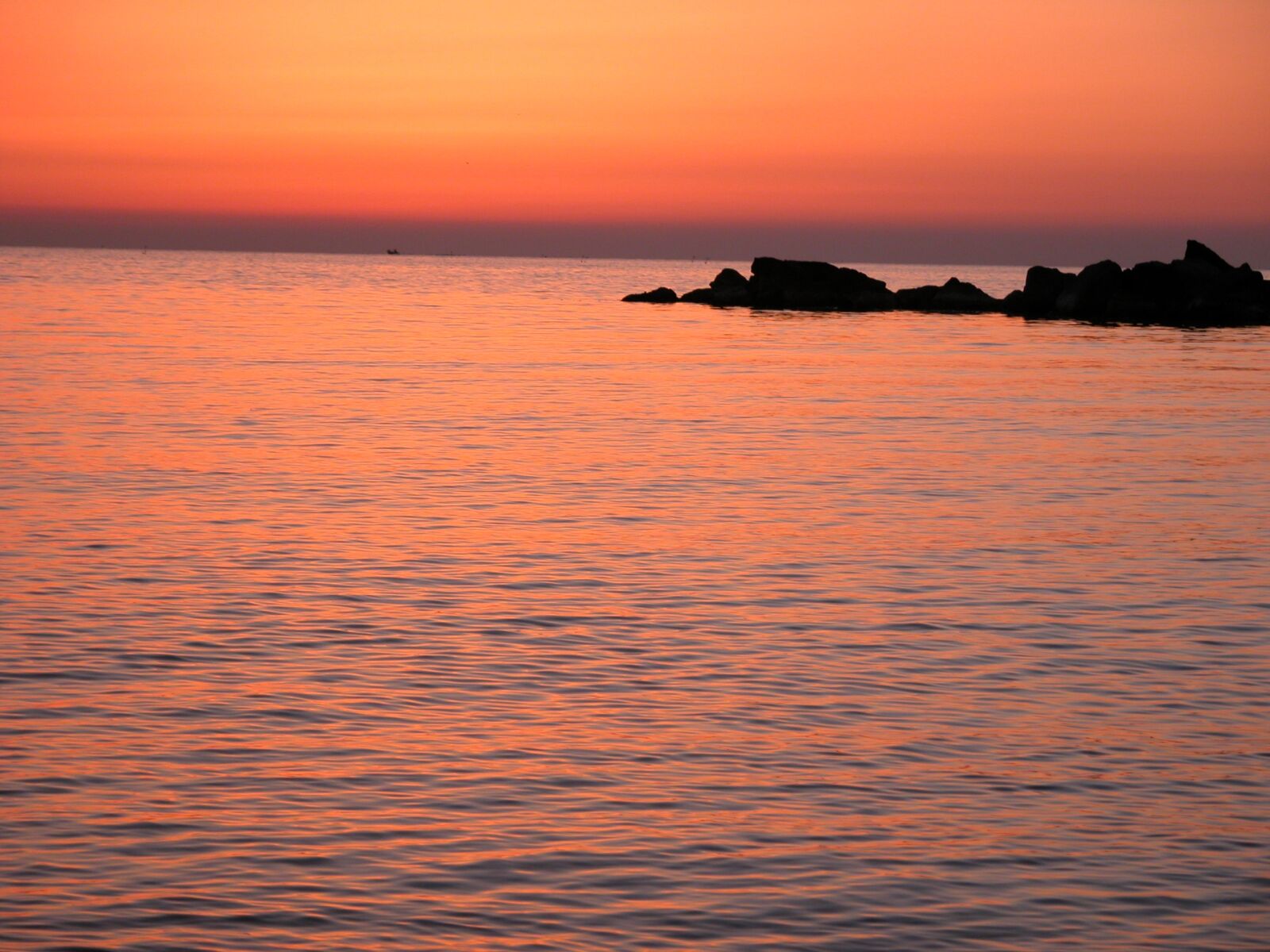 Nikon E5700 sample photo. Sunrise, italy, dawn photography
