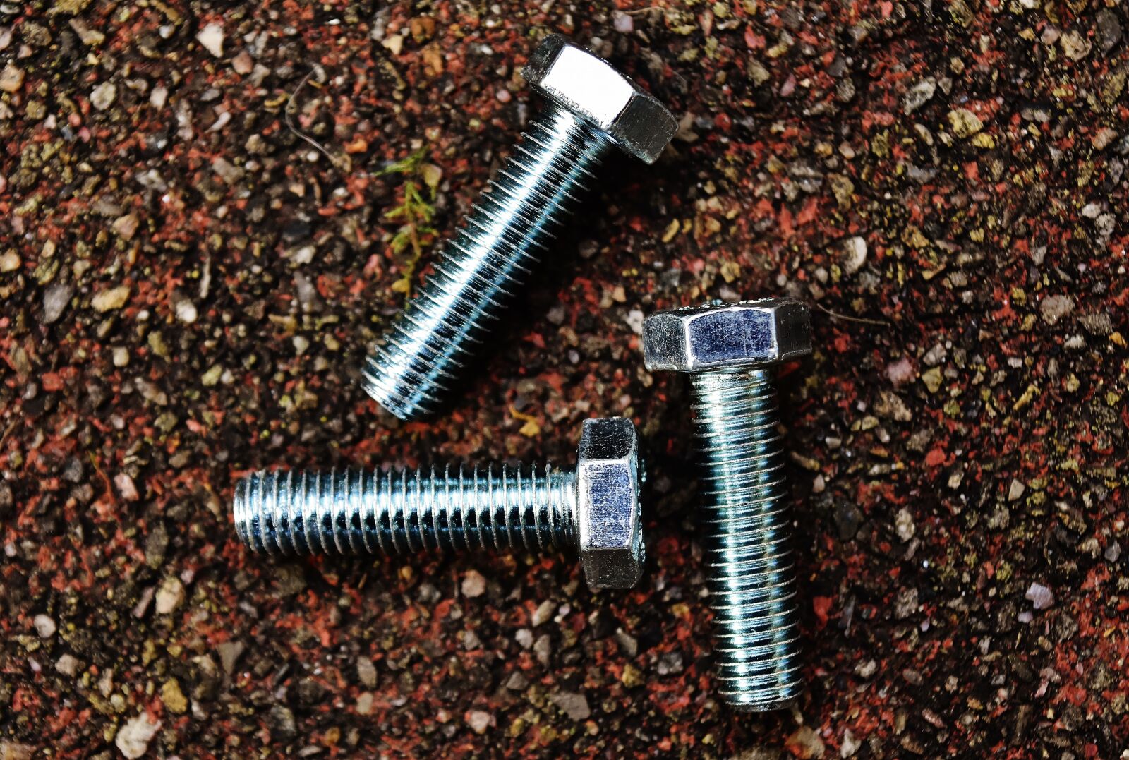 Nikon D7200 sample photo. Screw, hex bolt, construction photography