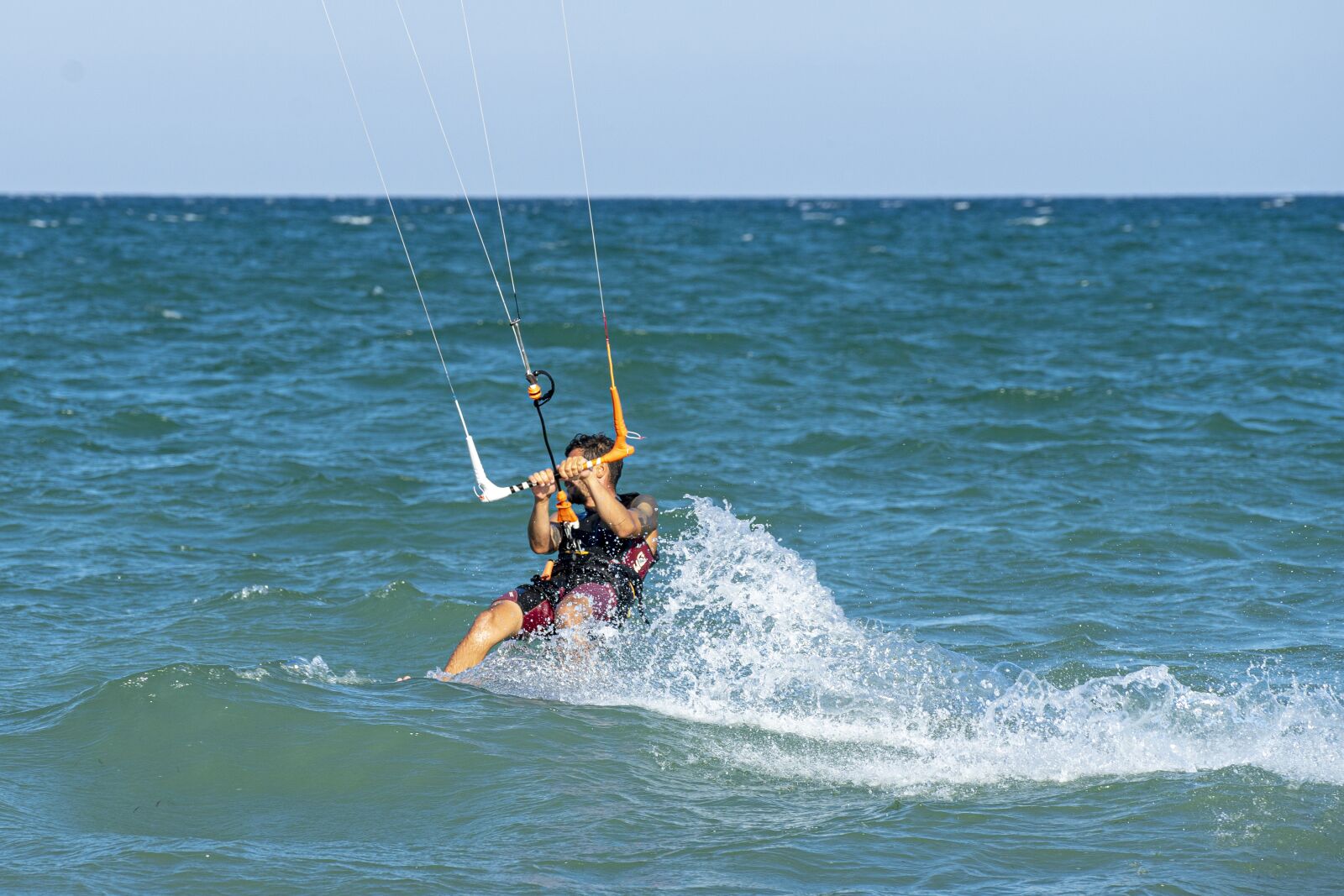 Sony a7 II + Sony FE 70-200mm F4 G OSS sample photo. Kite, surf, extreme photography