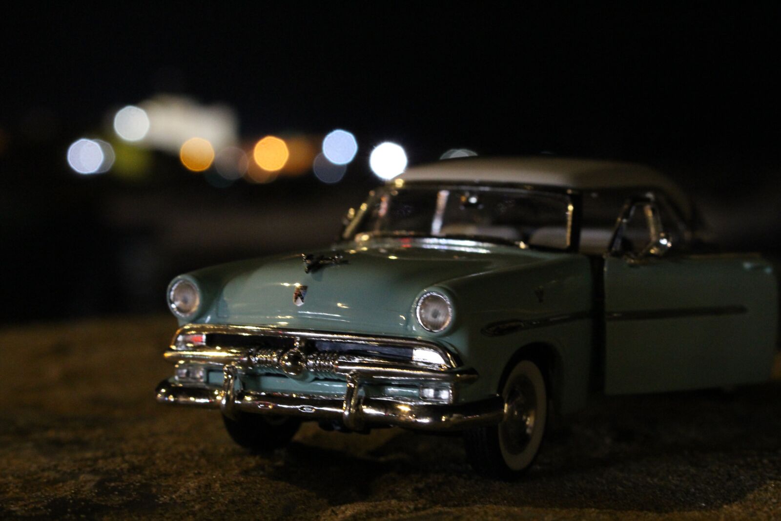 Canon EOS 700D (EOS Rebel T5i / EOS Kiss X7i) sample photo. Ford, car, automobile photography