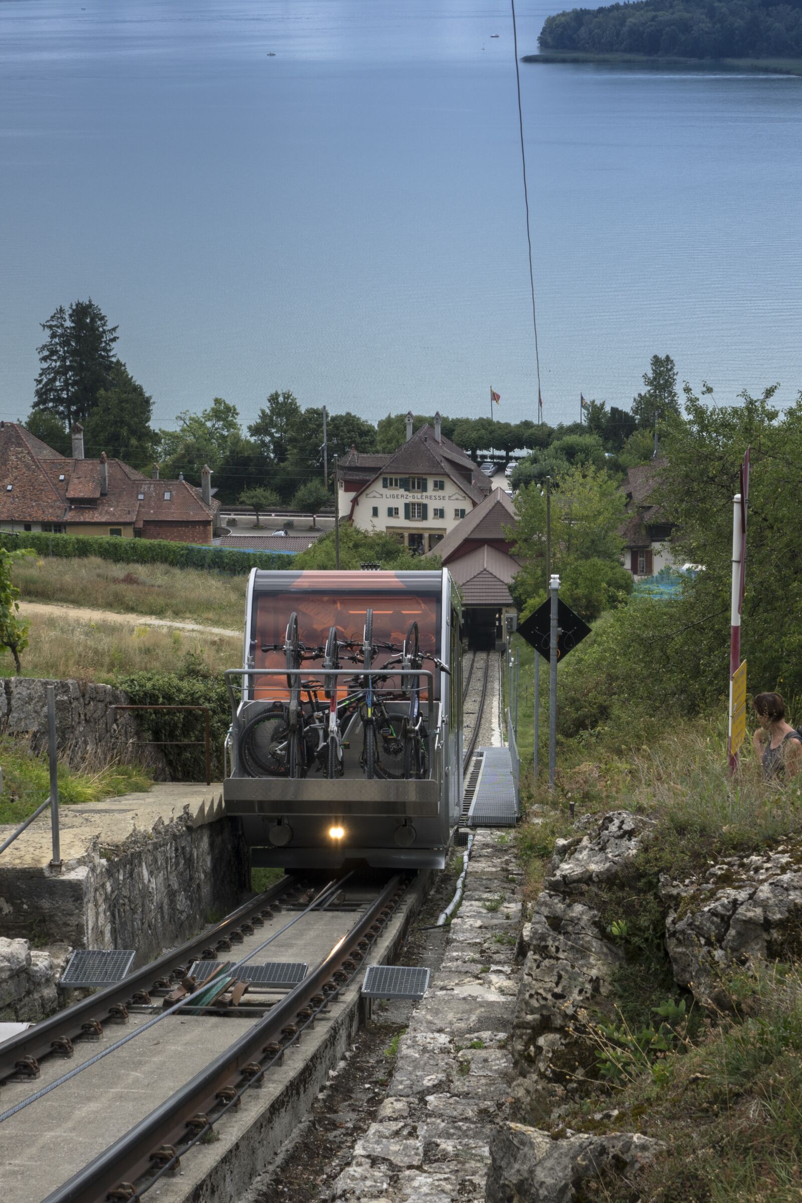 24-200mm F2.8 sample photo. Mountain railway, funicular railway photography