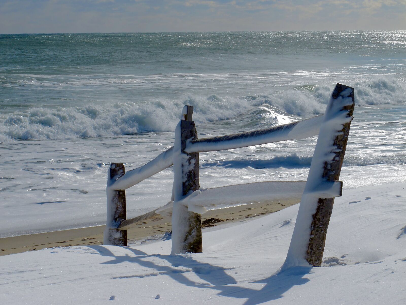 Canon PowerShot G12 sample photo. Fence, beach, sea photography