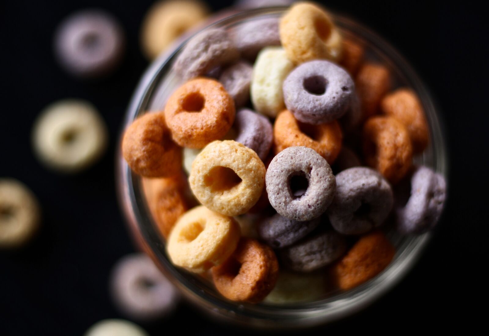 Canon EOS 1000D (EOS Digital Rebel XS / EOS Kiss F) sample photo. Cereal, cheerios, children photography