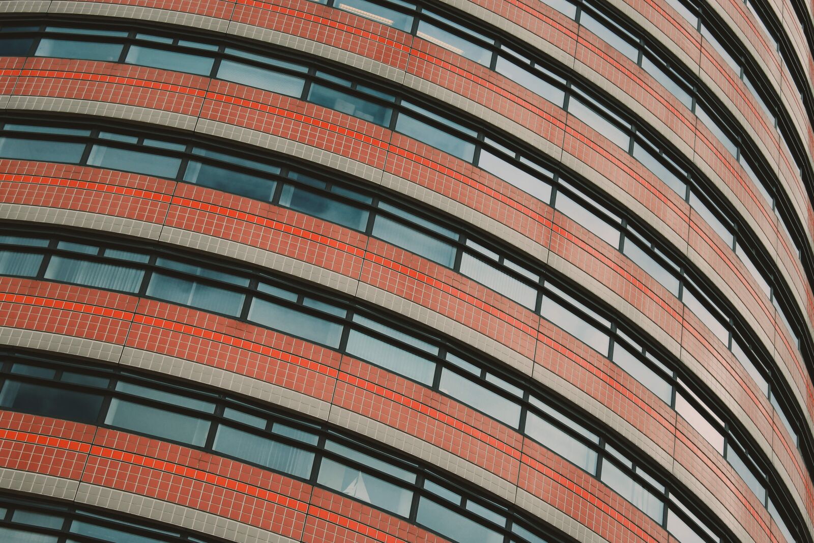 Canon EOS 1200D (EOS Rebel T5 / EOS Kiss X70 / EOS Hi) sample photo. Architecture, building, glass photography