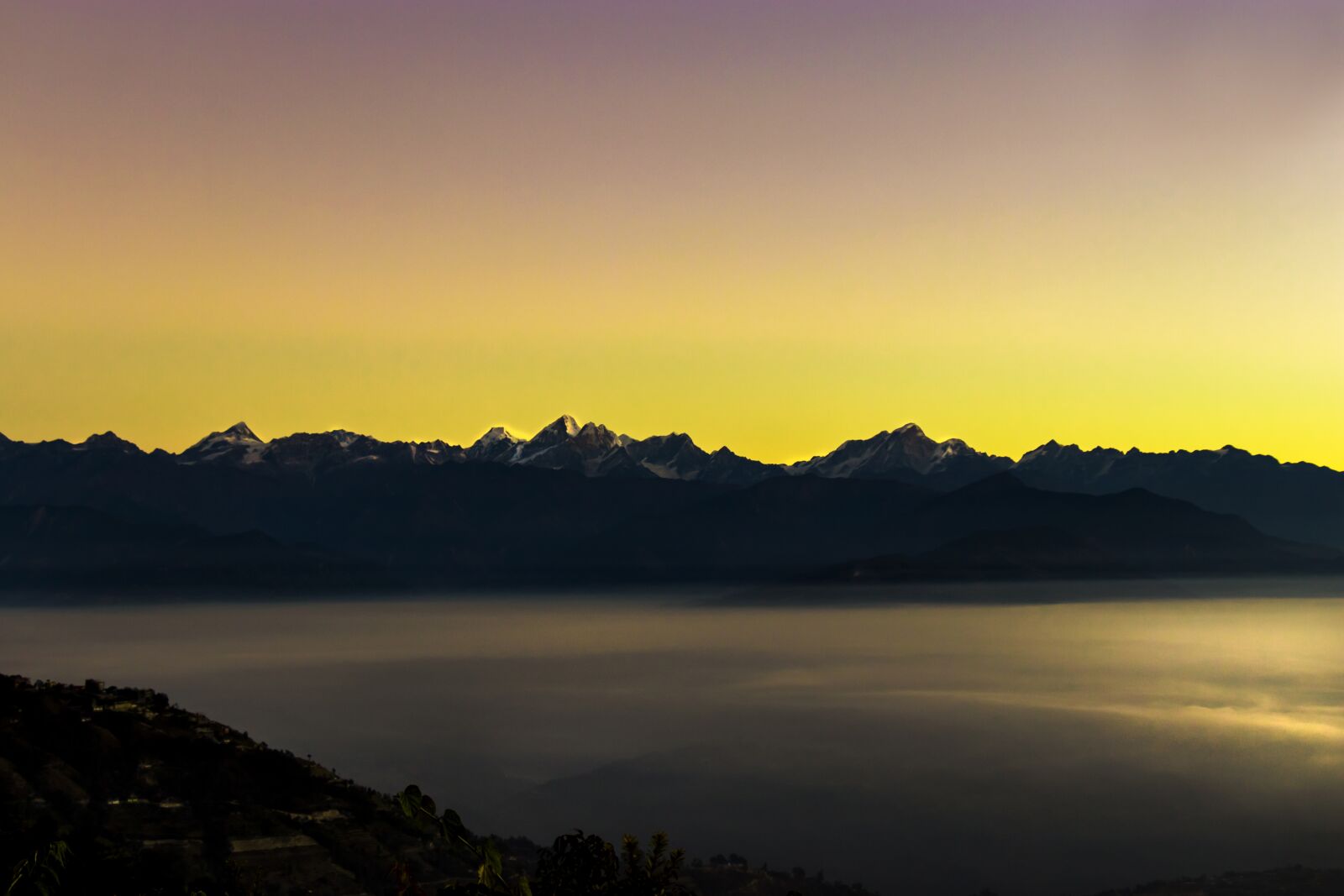 Canon EF-S 18-135mm F3.5-5.6 IS USM sample photo. Mountains, cold, landscape photography