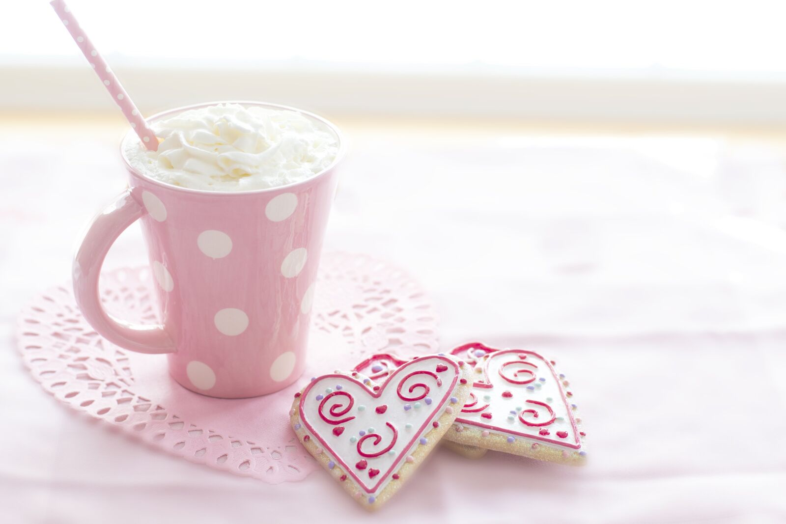 Canon EF 50mm F1.4 USM sample photo. Valentine, valentines day, pink photography