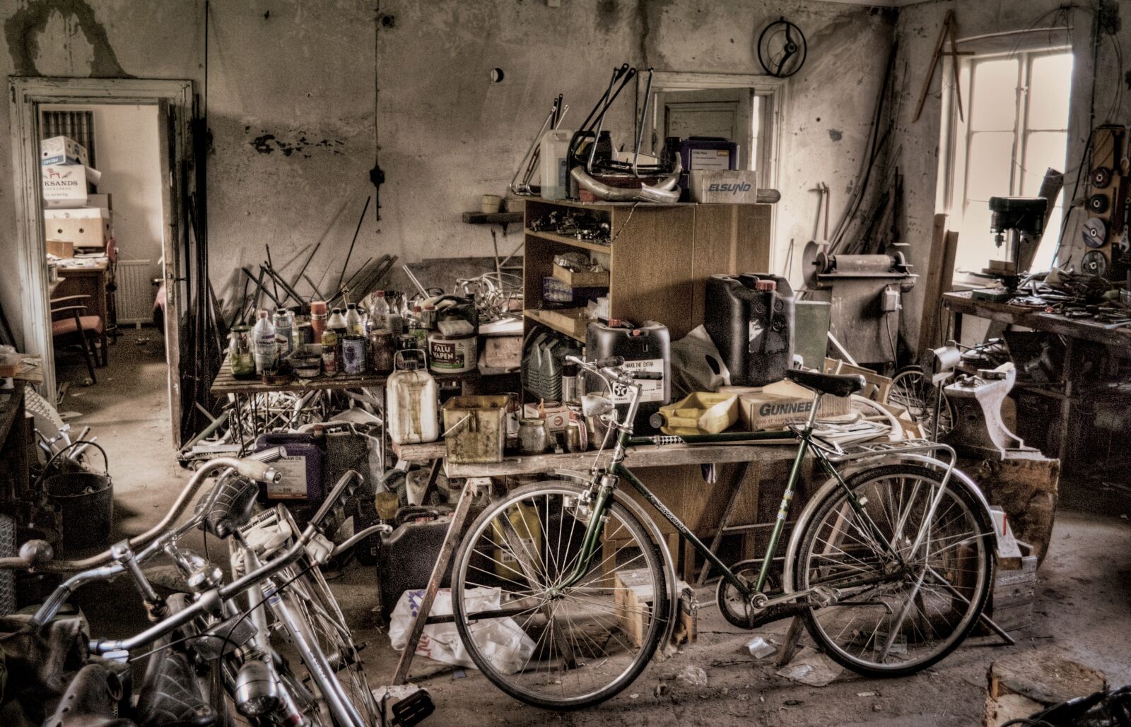 Nikon D60 sample photo. Workshop, cycle, service photography