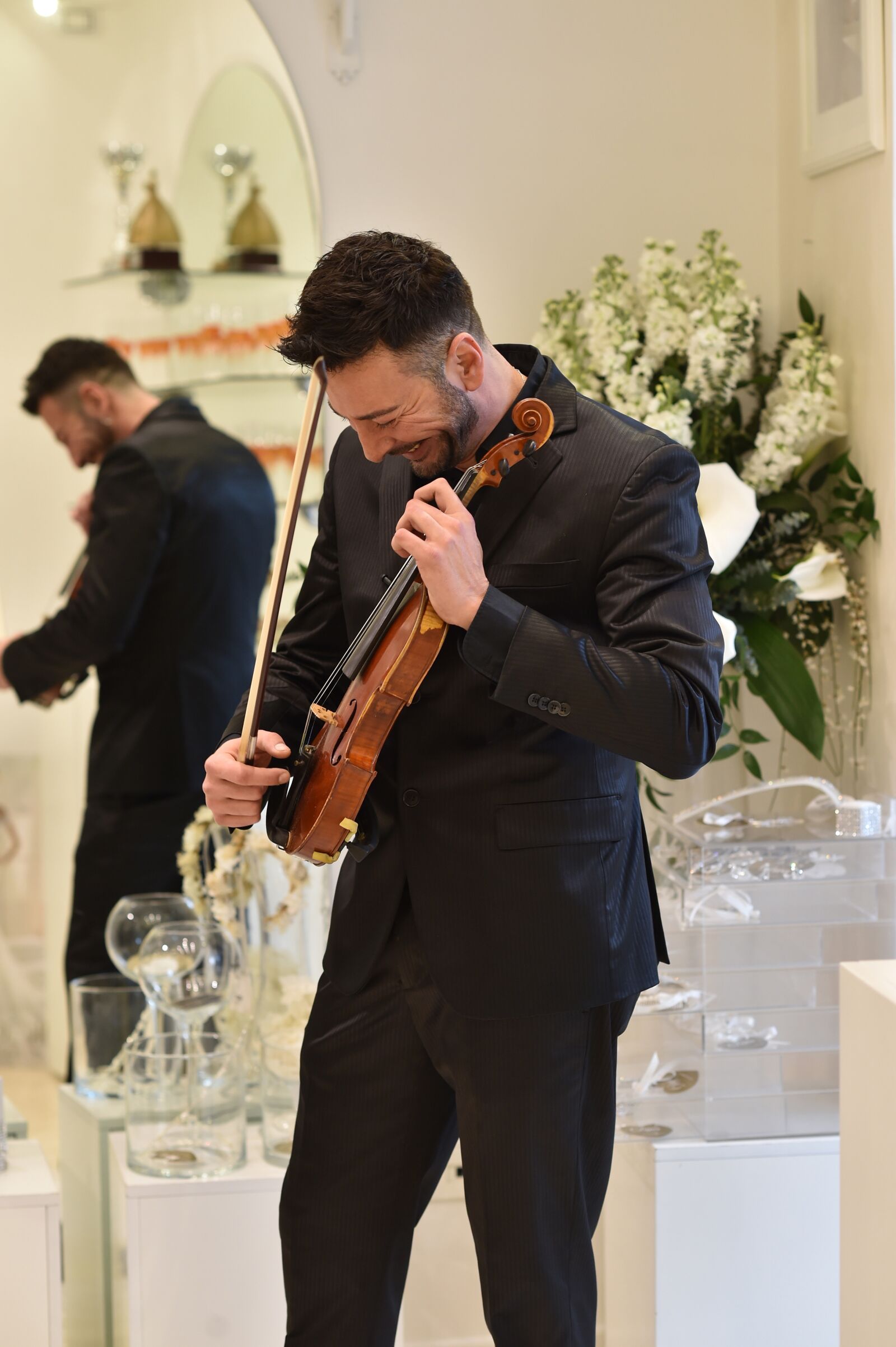 Nikon D4S sample photo. Music, formal wear, violates photography