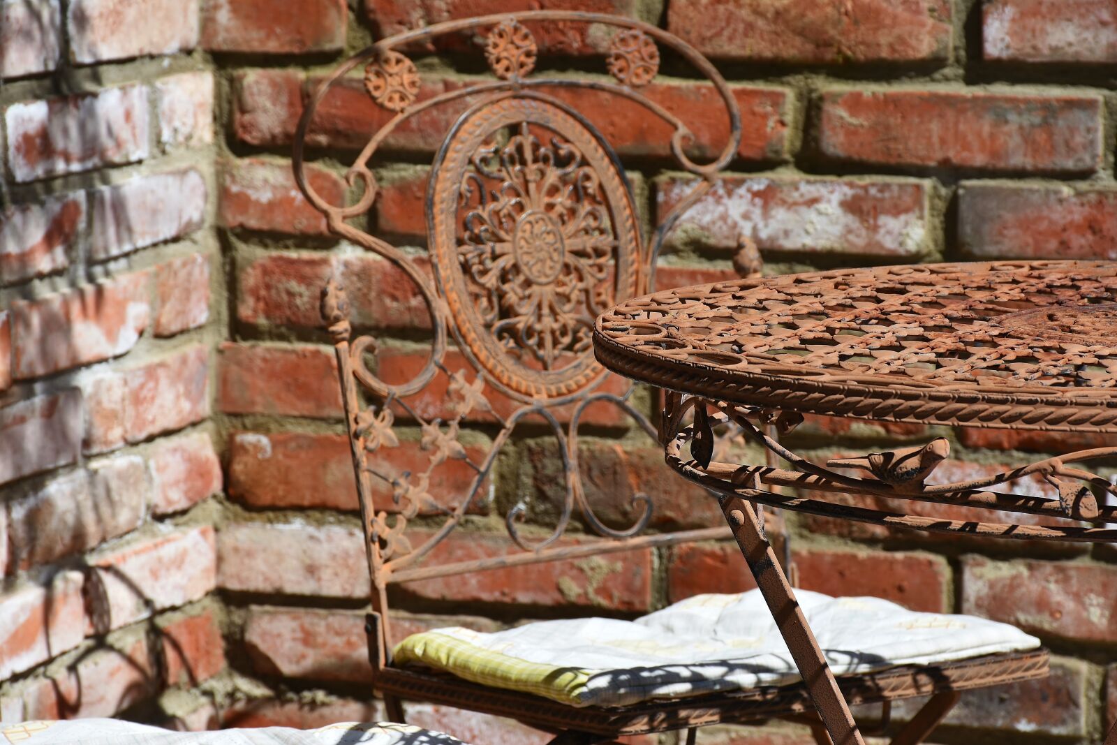 Nikon D7200 sample photo. Table, chair, garden chair photography
