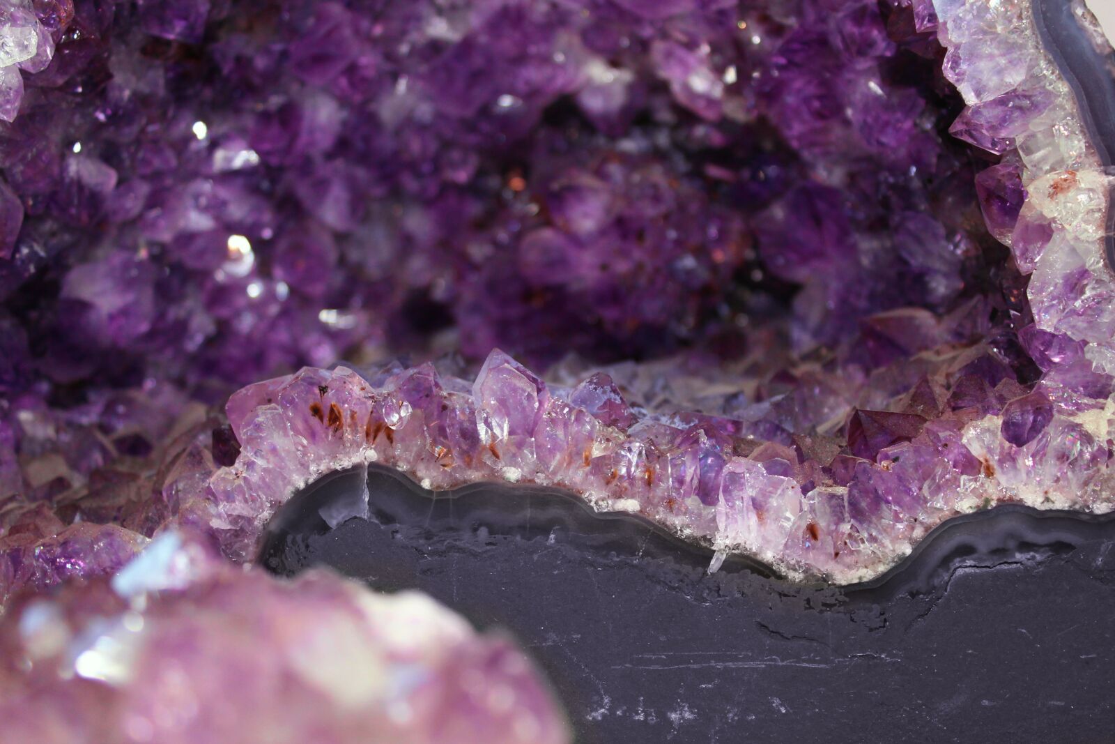 Canon EOS 1100D (EOS Rebel T3 / EOS Kiss X50) sample photo. Amethyst, geode, amethist photography