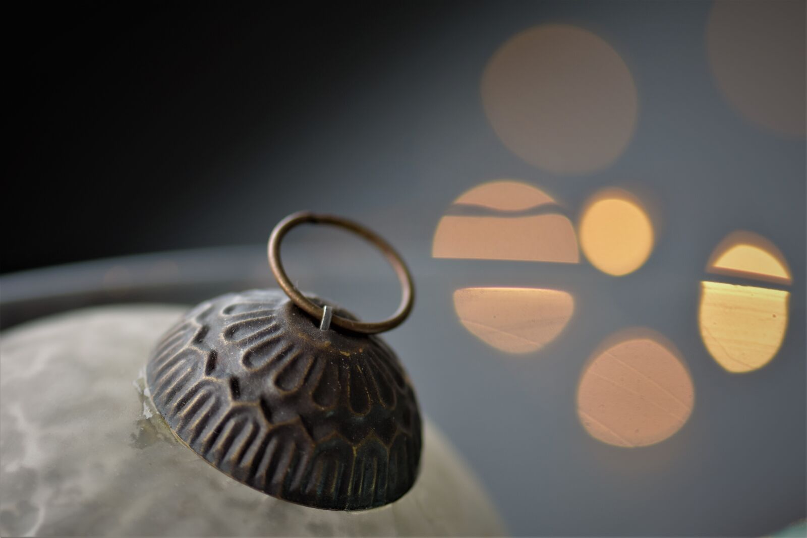 Nikon D5500 sample photo. Christmas bauble, christmas, holidays photography