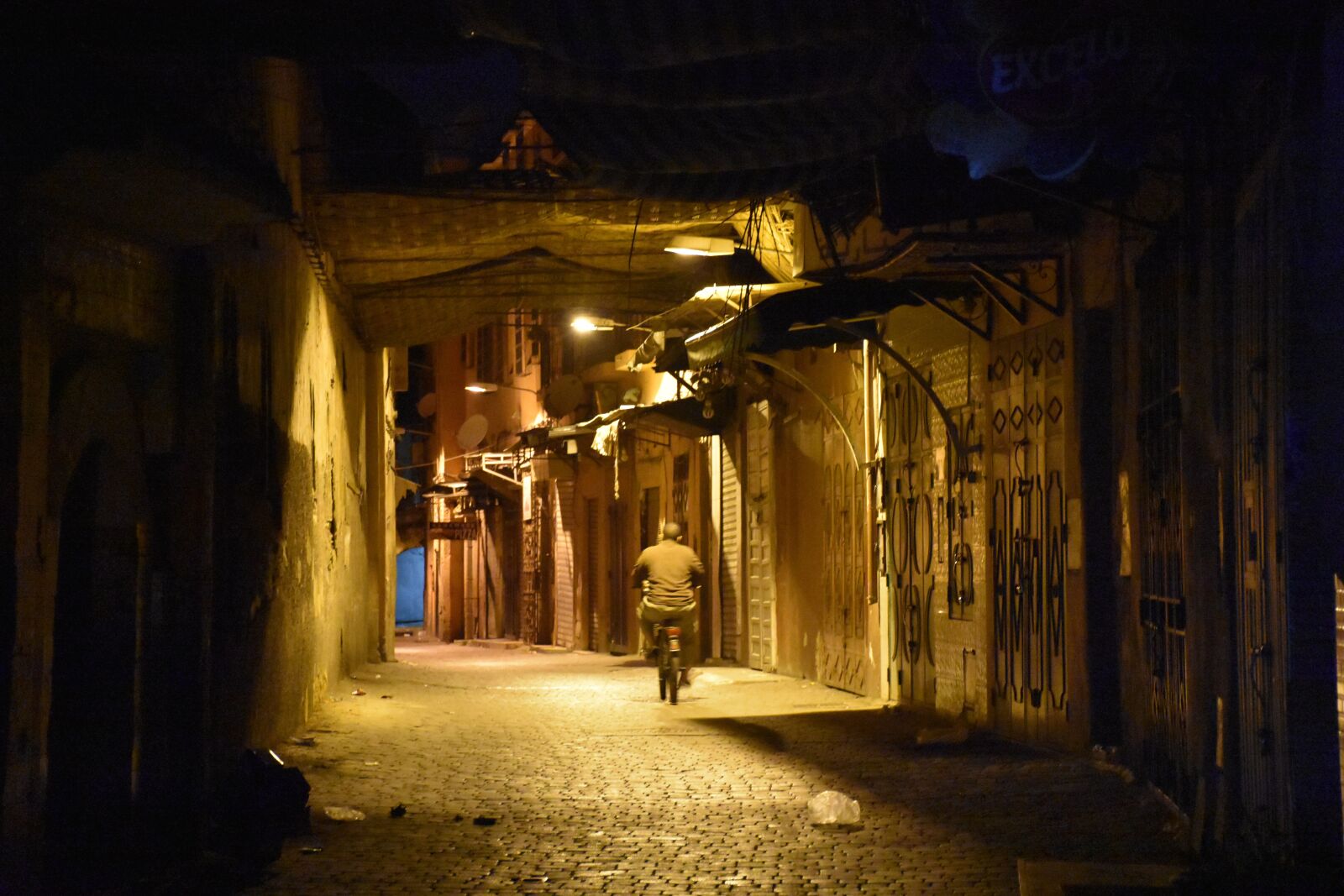 Nikon D7200 sample photo. Morocco, night, street photography