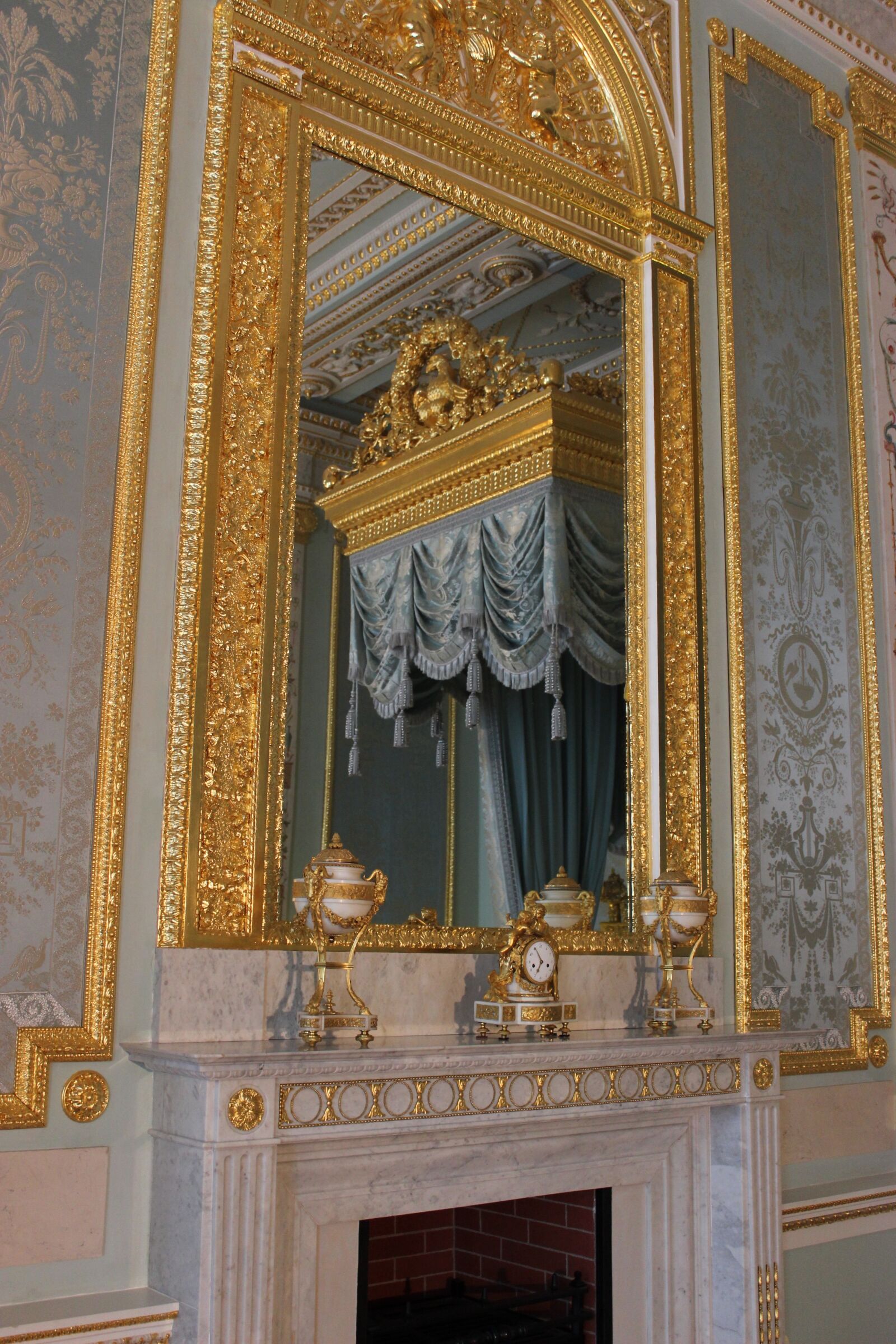 Canon EOS 600D (Rebel EOS T3i / EOS Kiss X5) sample photo. St petersburg russia, russia photography