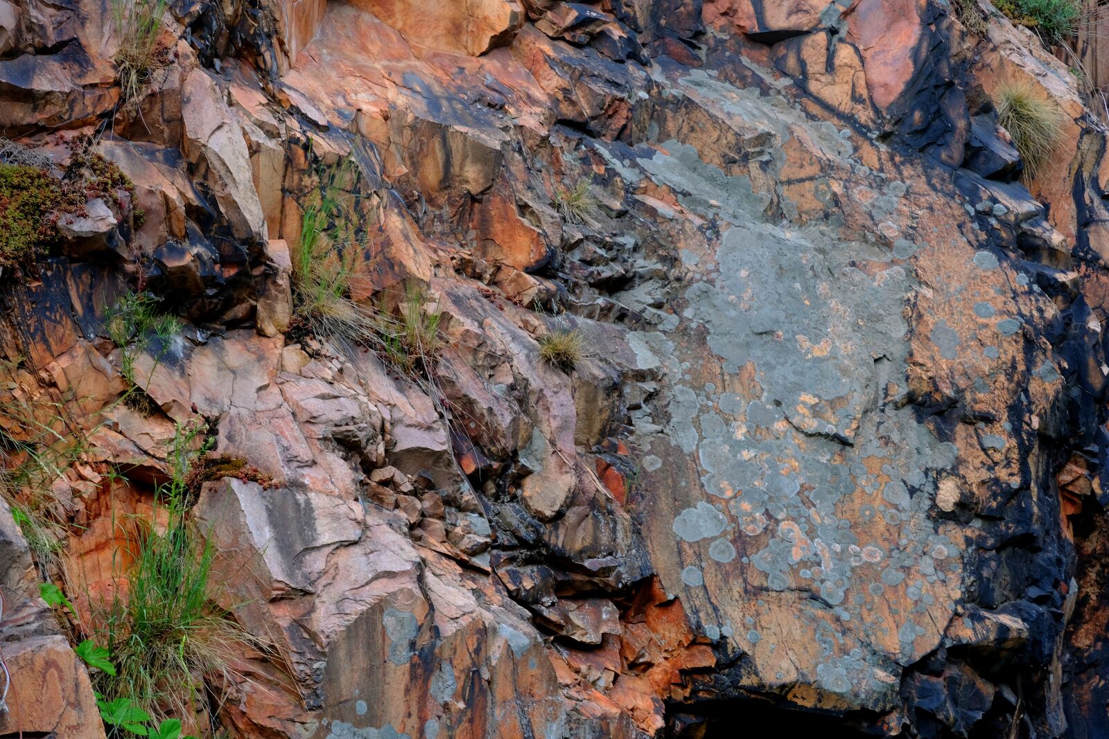 Fujifilm X-T20 sample photo. Rock, red rocks, red photography