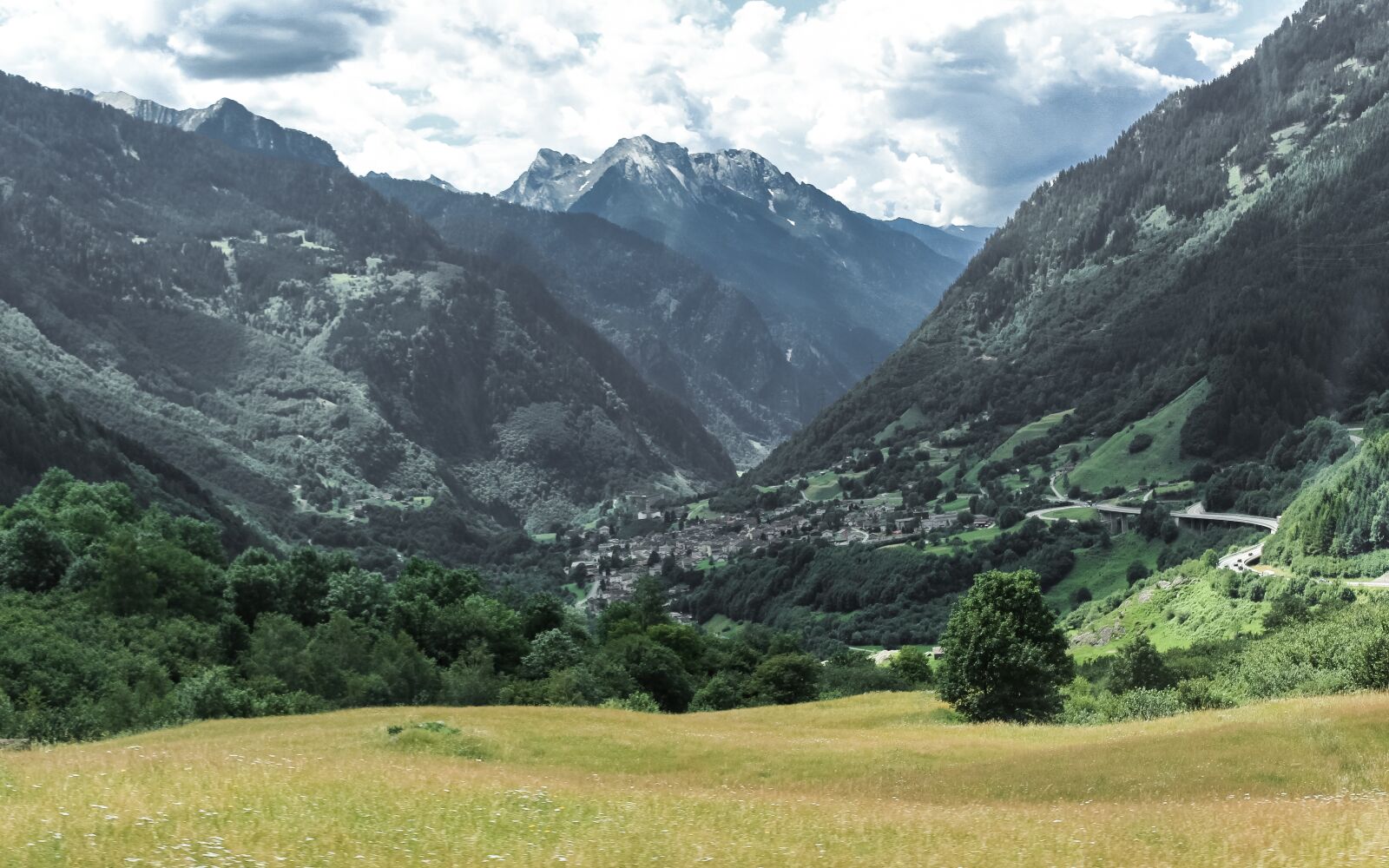 Canon EOS 650D (EOS Rebel T4i / EOS Kiss X6i) sample photo. Mountains, switzerland, landscape photography