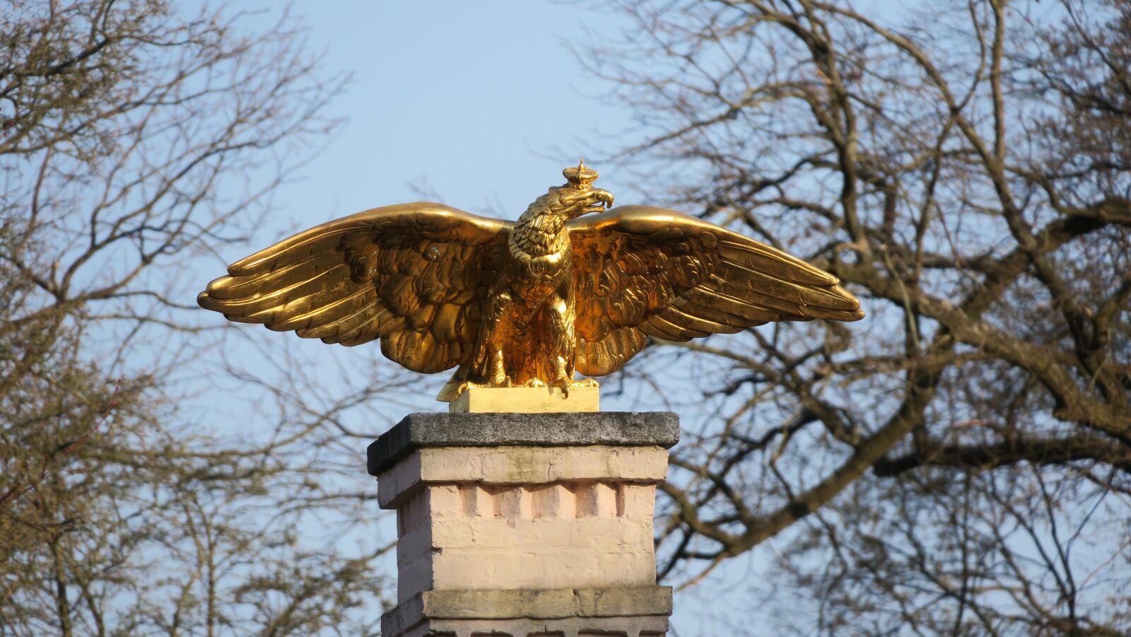 Canon PowerShot G3 X sample photo. Adler, statue, monument photography