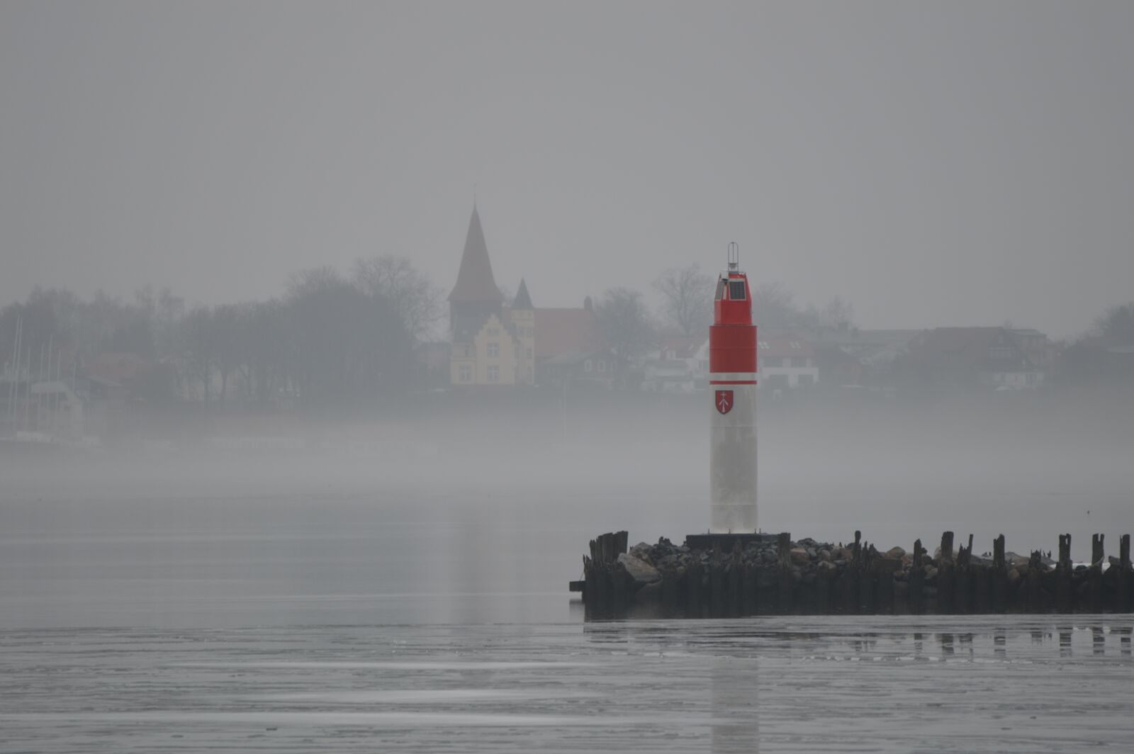 Nikon D3200 sample photo. Fog, lighthouse, stralsund photography