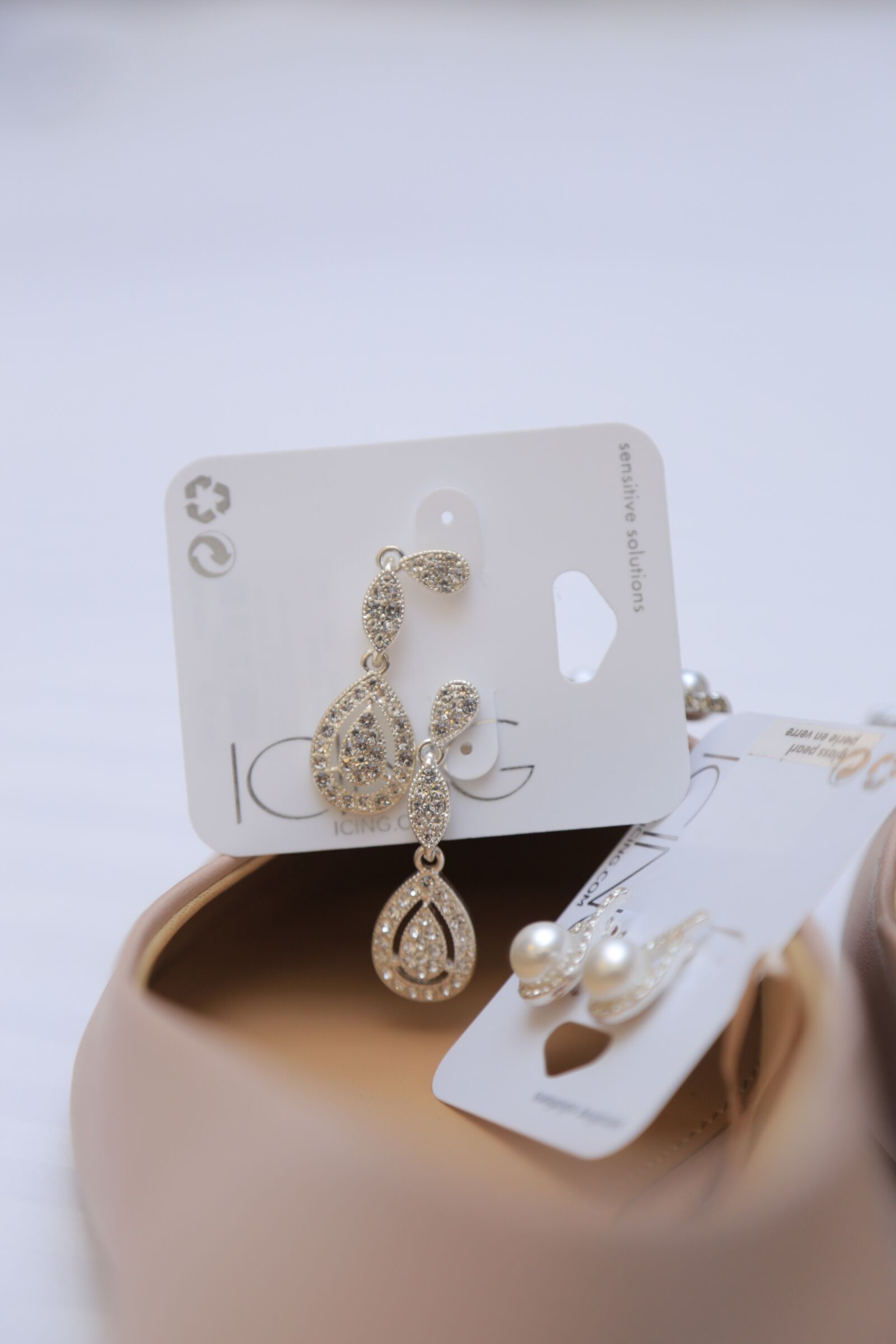 Canon EOS 6D + Canon EF 24-105mm F4L IS USM sample photo. Wedding, ring, marriage photography